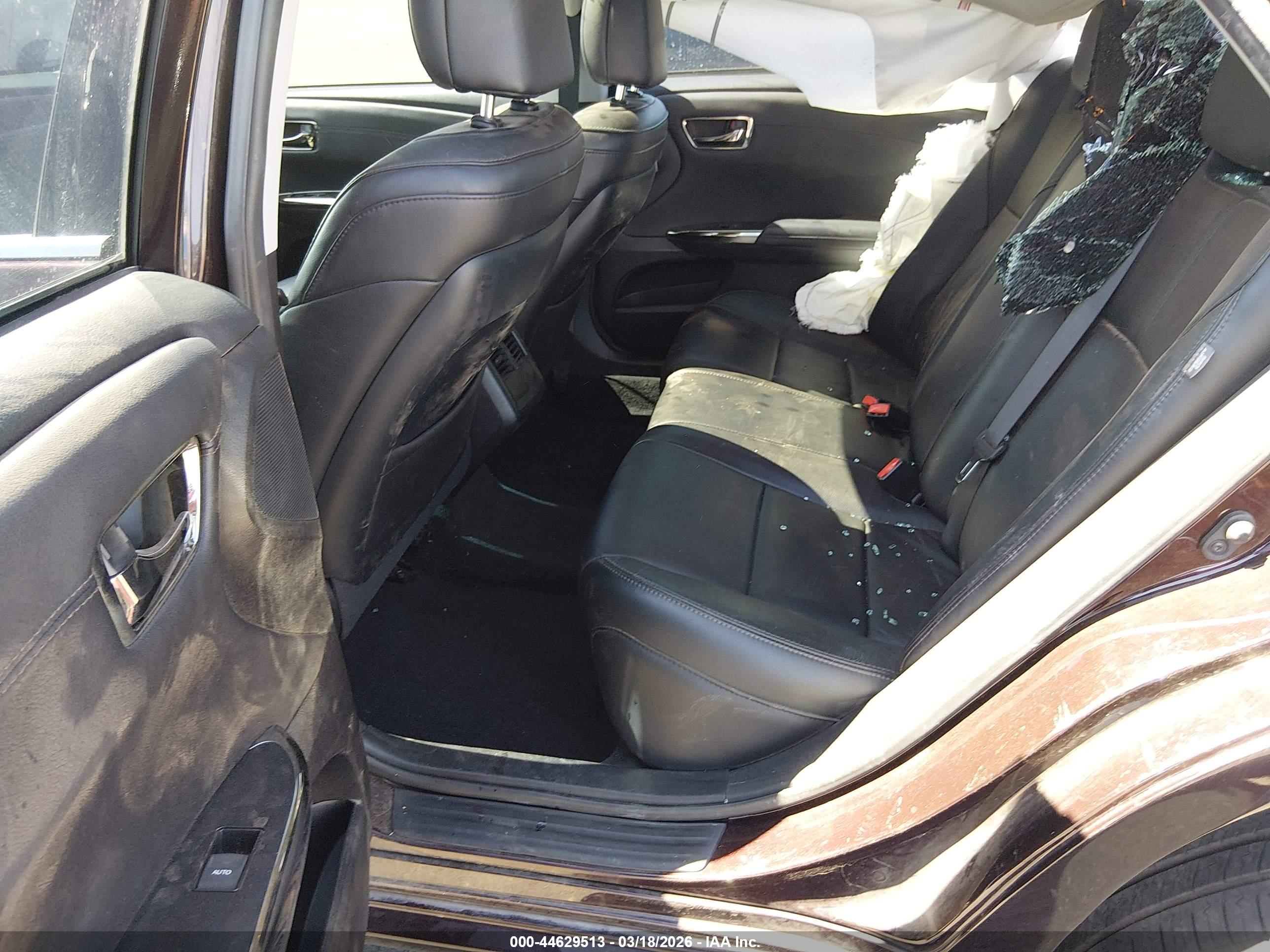 TOYOTA AVALON image 8