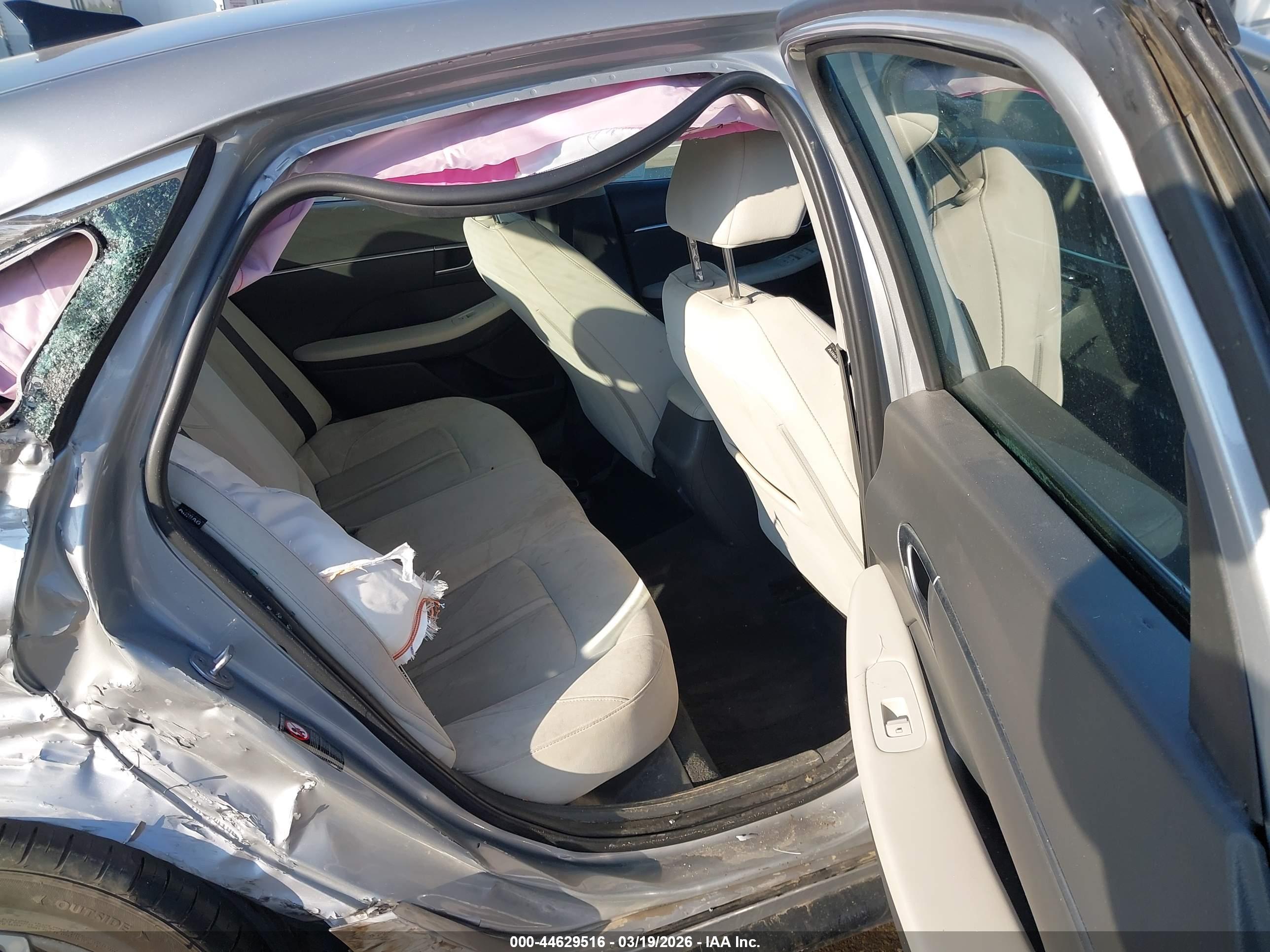 HYUNDAI SONATA image 8