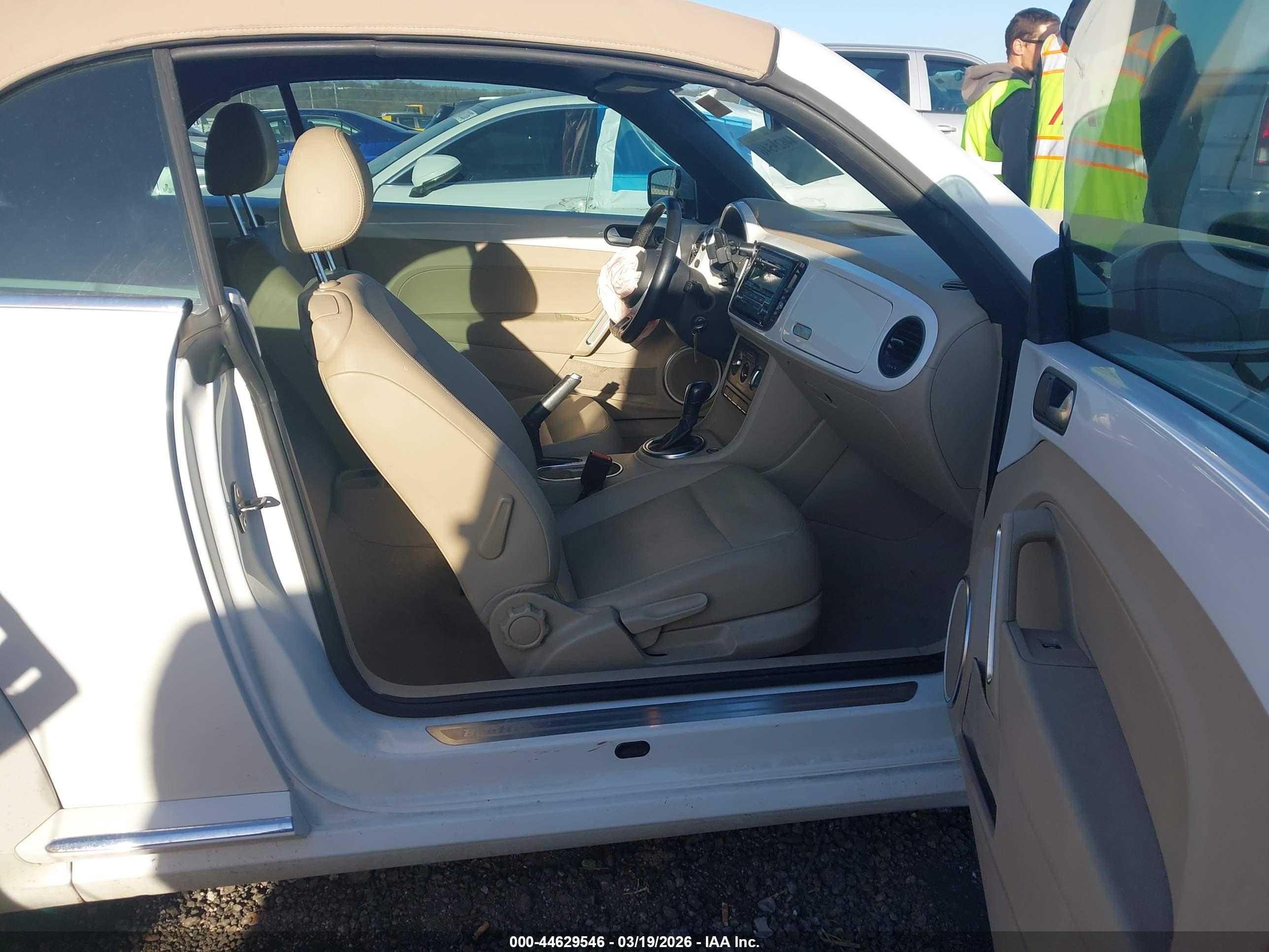 VOLKSWAGEN BEETLE image 5