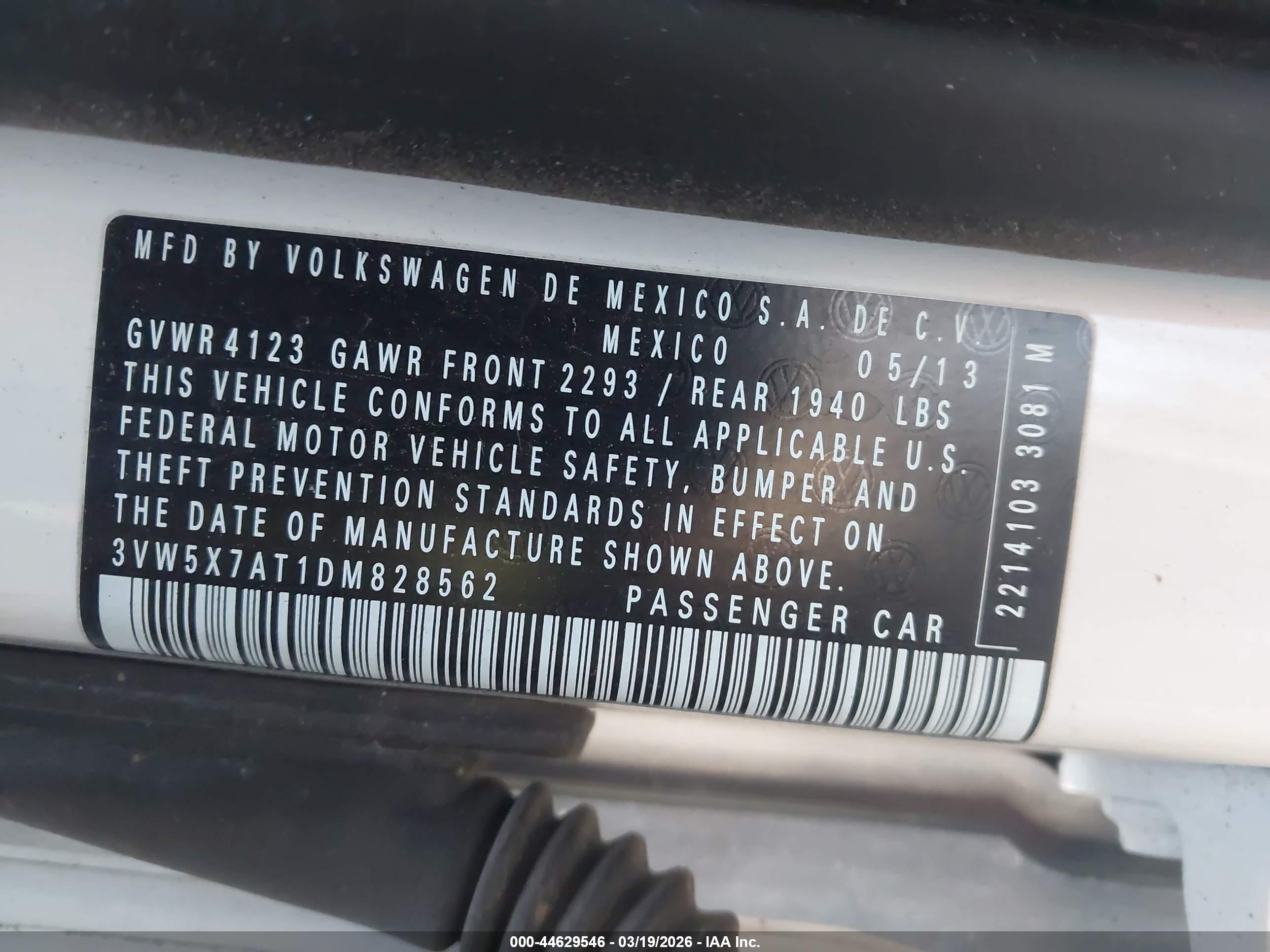 VOLKSWAGEN BEETLE image 9