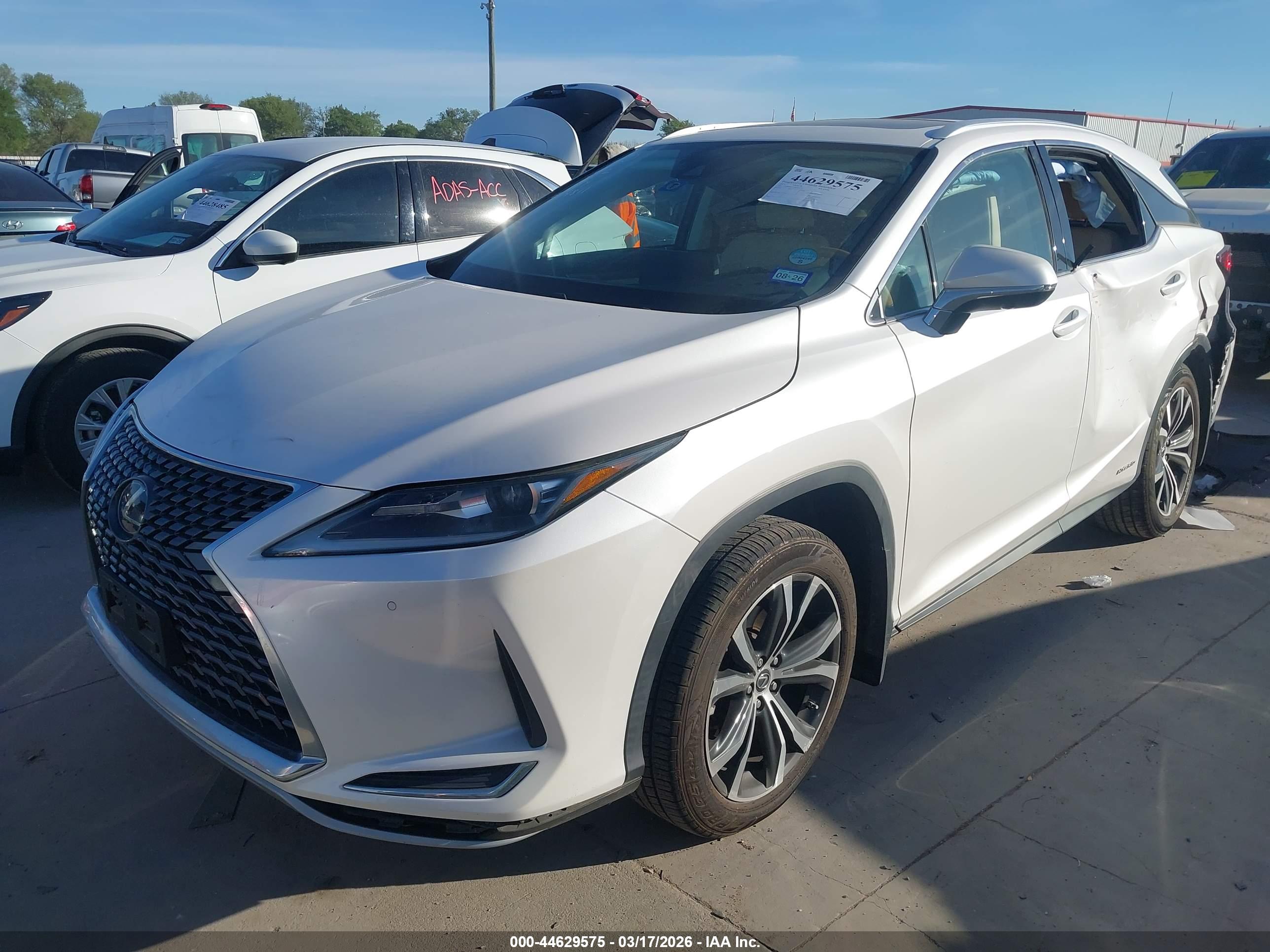 LEXUS RX image 2