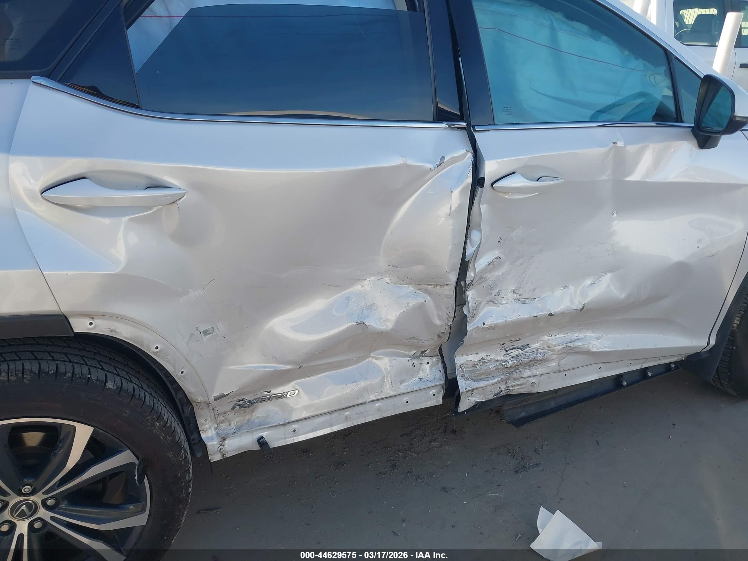 LEXUS RX image 6