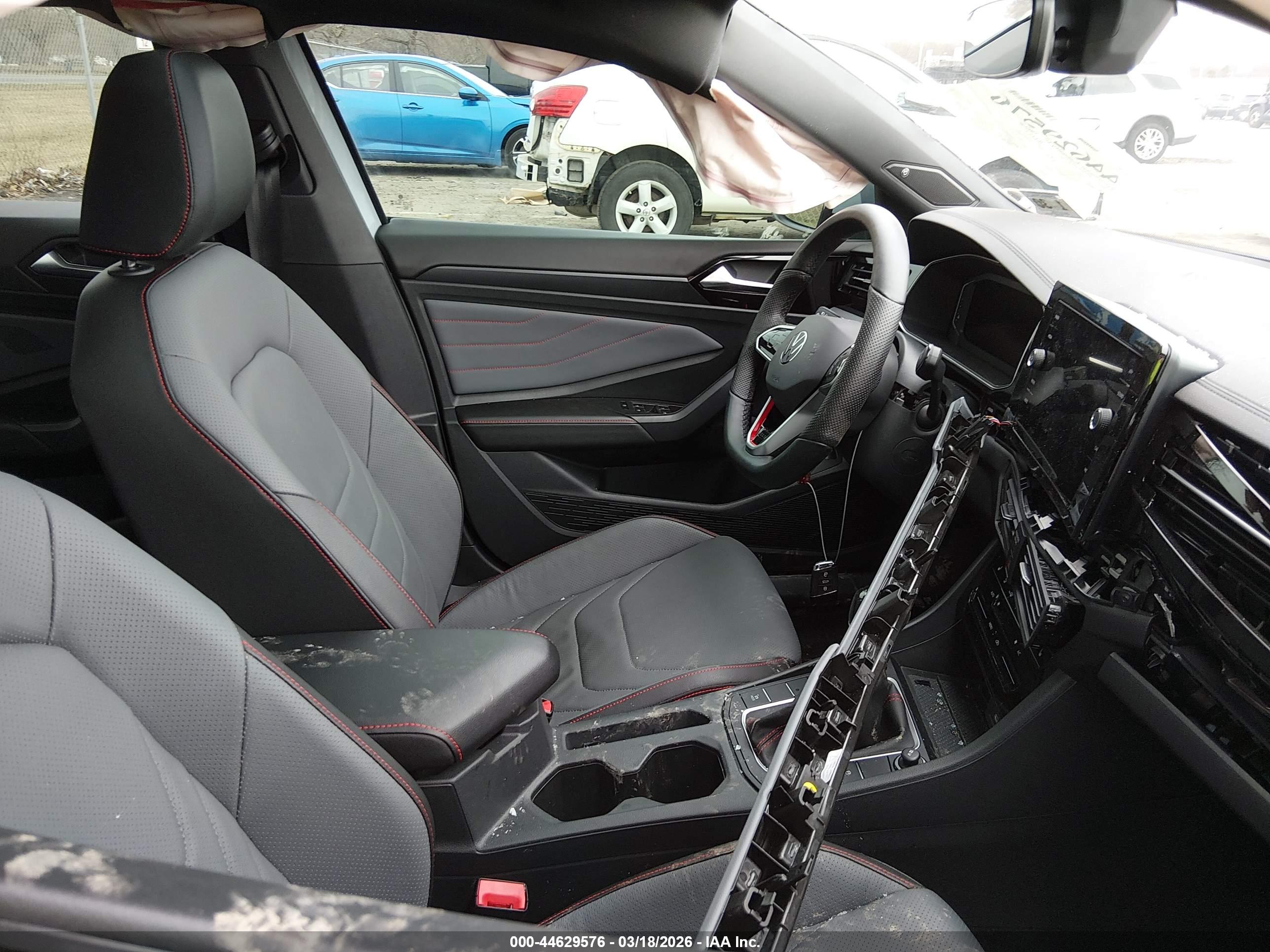 VOLKSWAGEN JETTA image 5