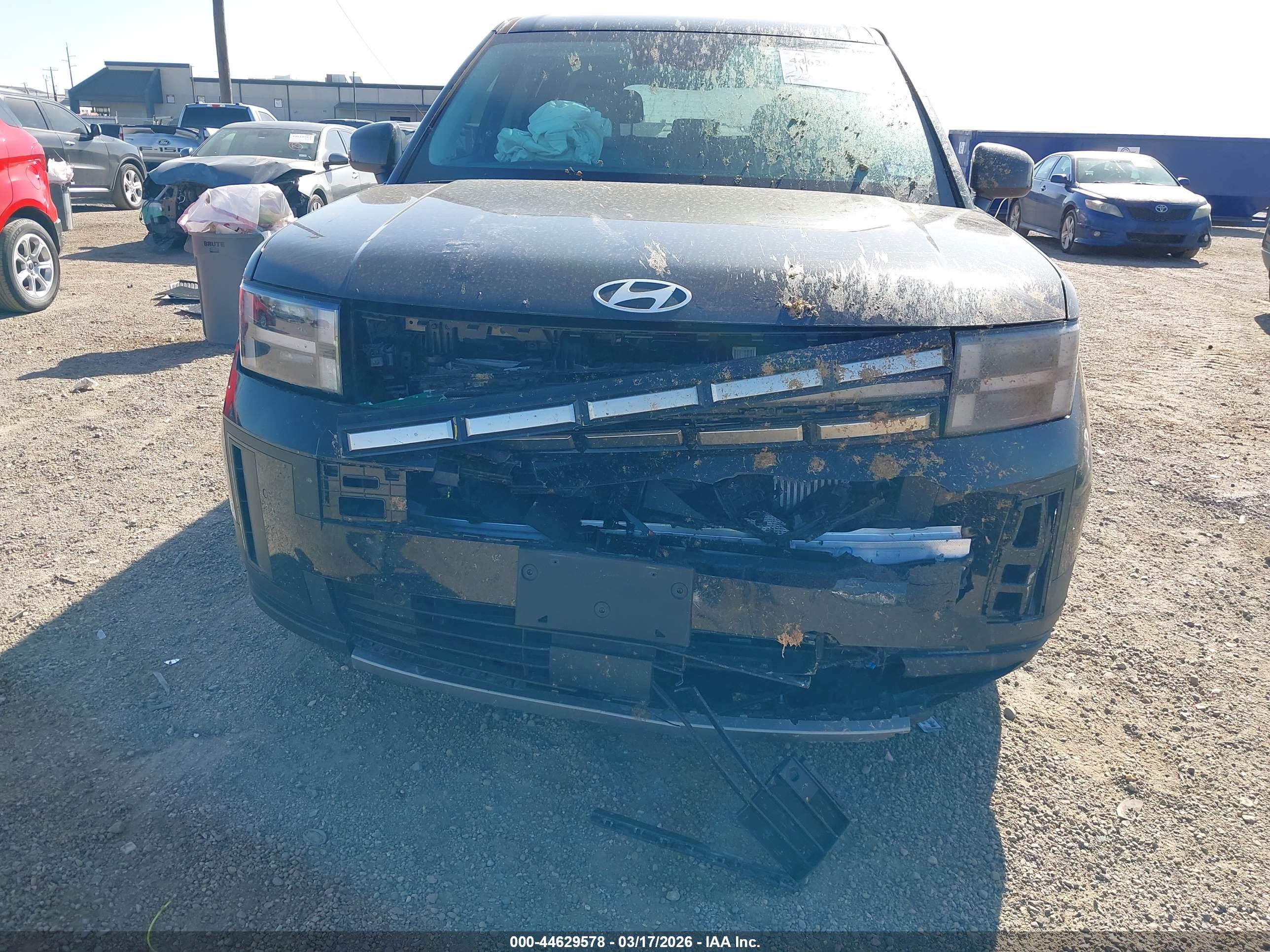 HYUNDAI SANTA image 6