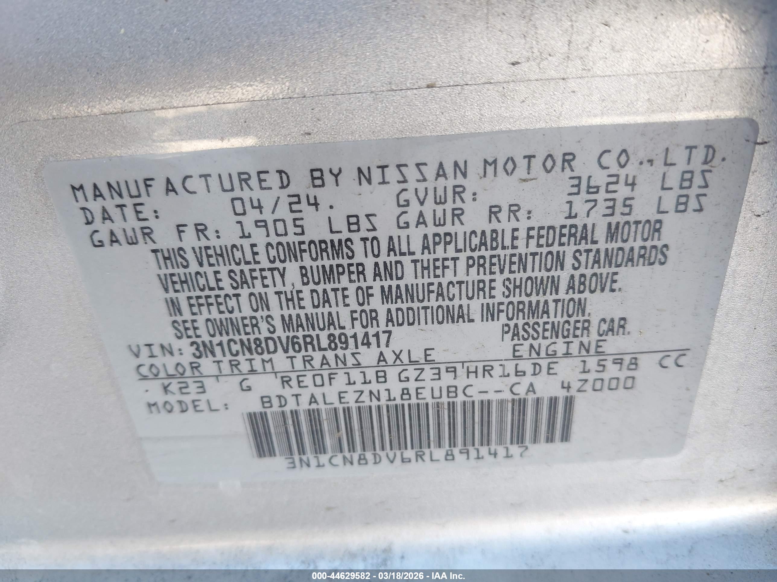NISSAN VERSA image 9