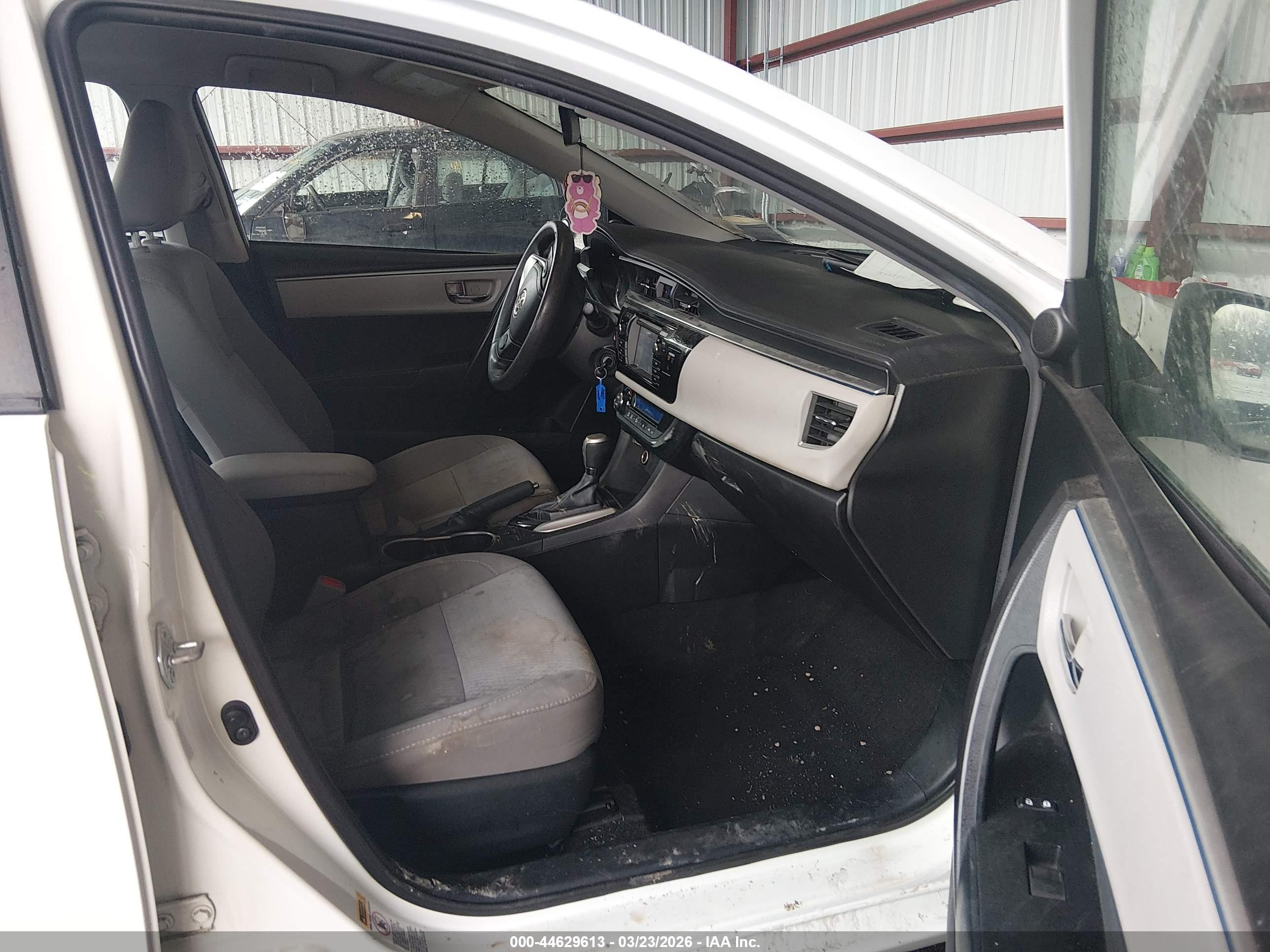 TOYOTA COROLLA image 5