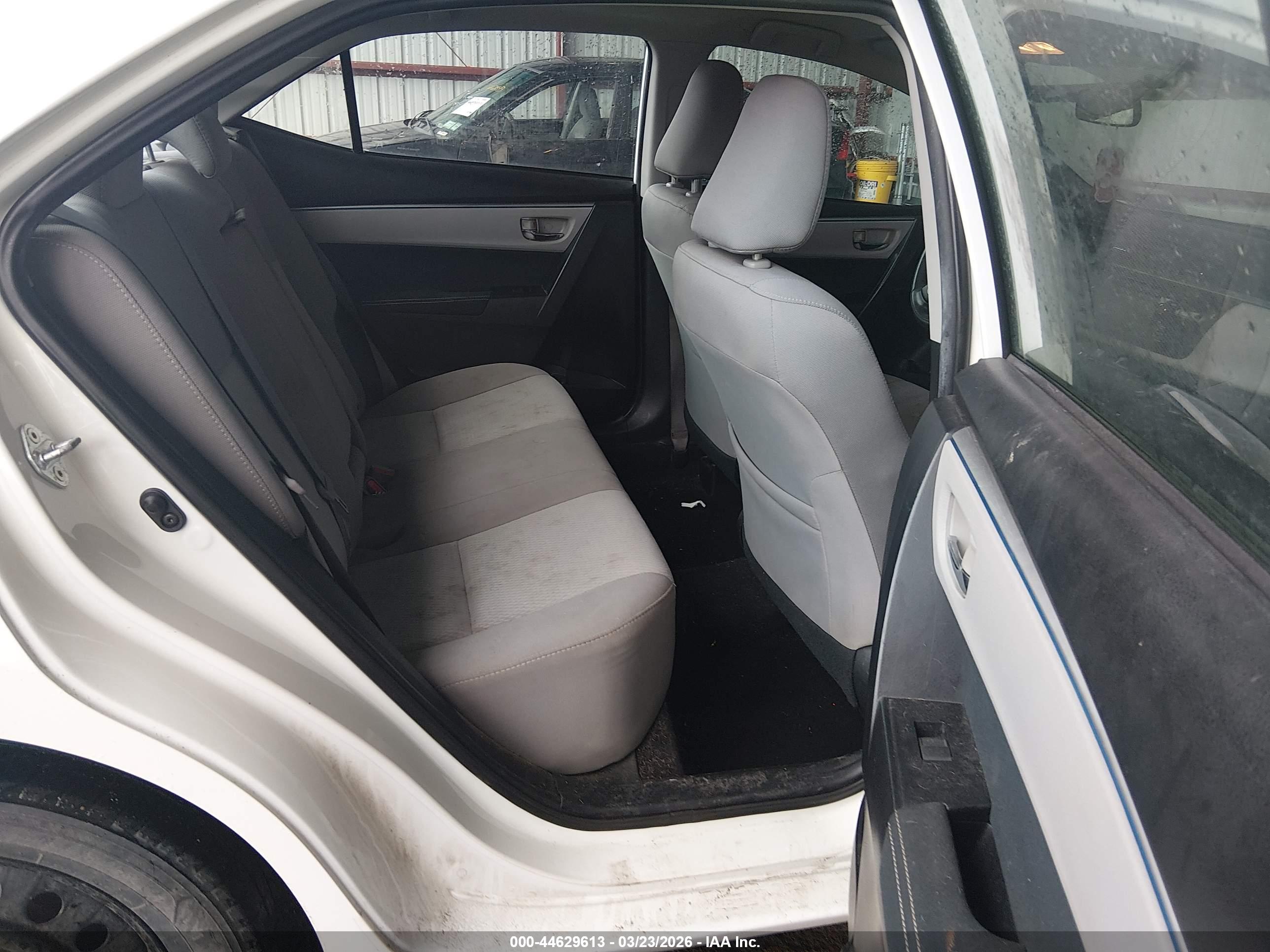 TOYOTA COROLLA image 8