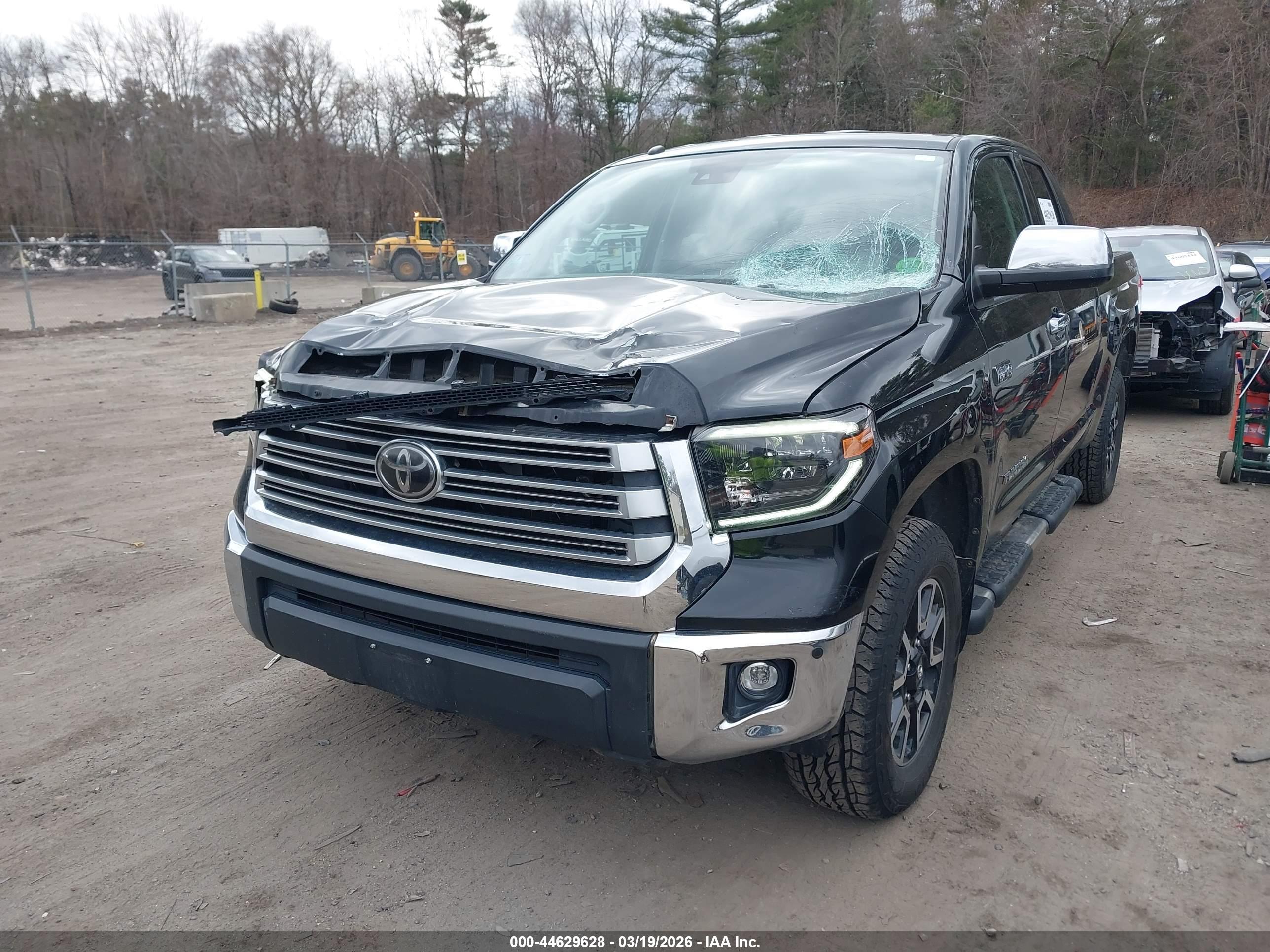 TOYOTA TUNDRA image 2