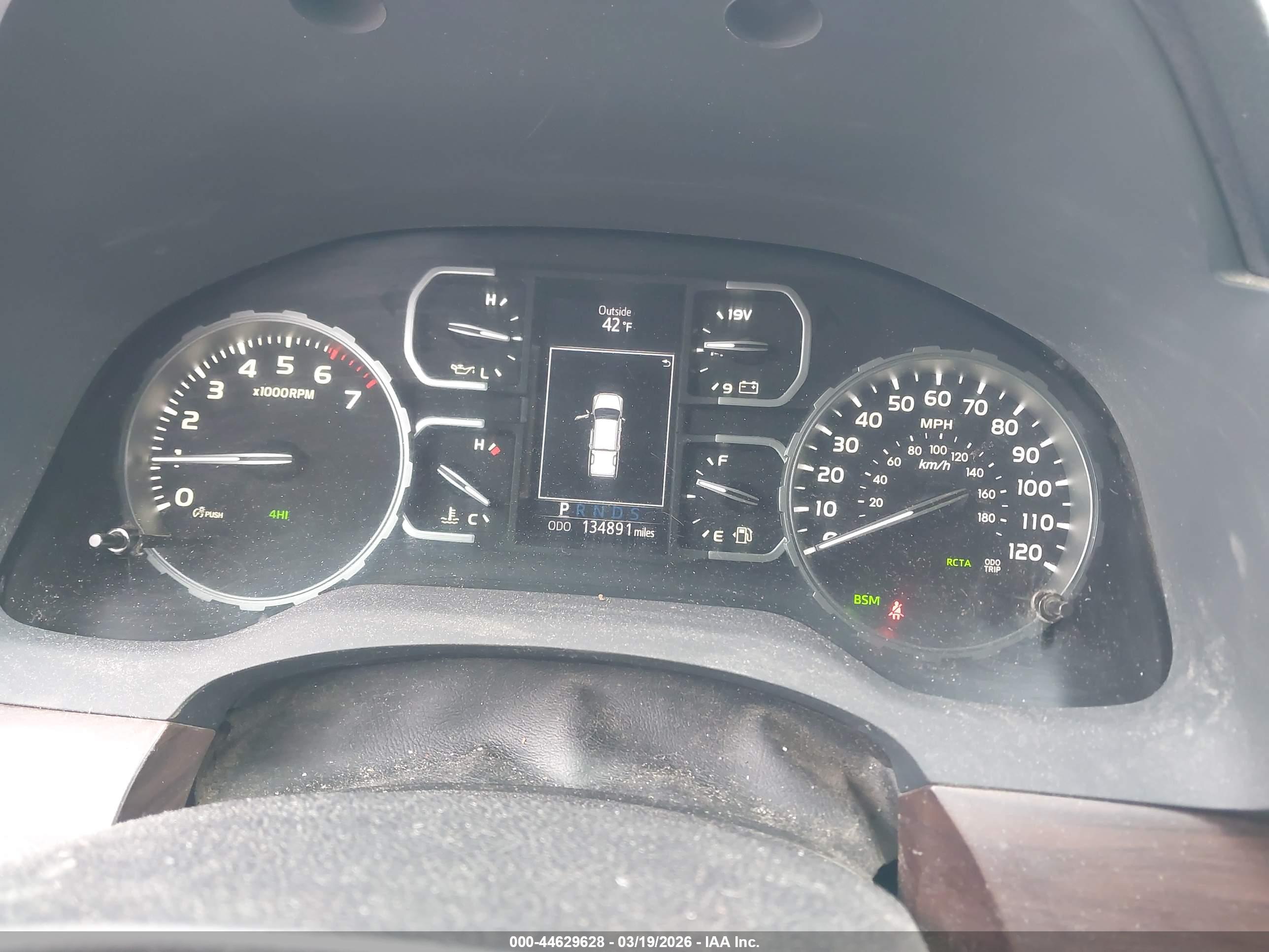 TOYOTA TUNDRA image 7