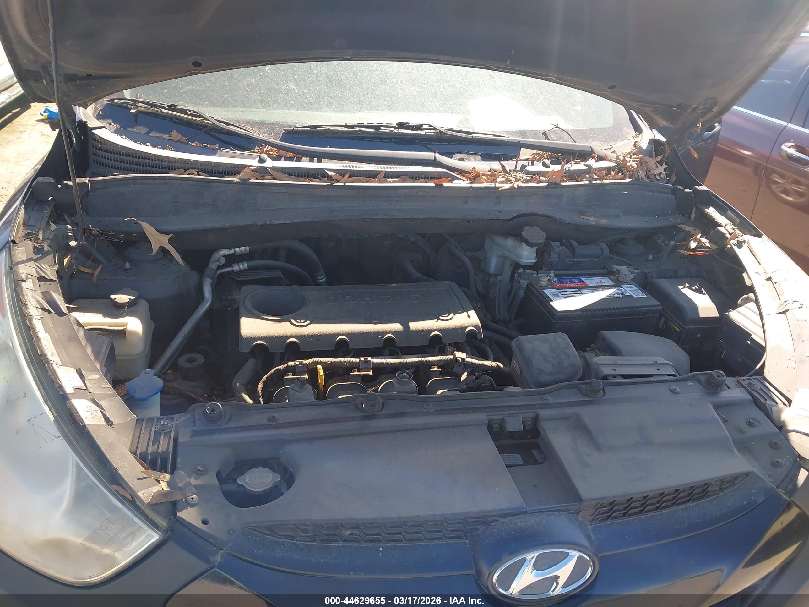 HYUNDAI TUCSON image 10