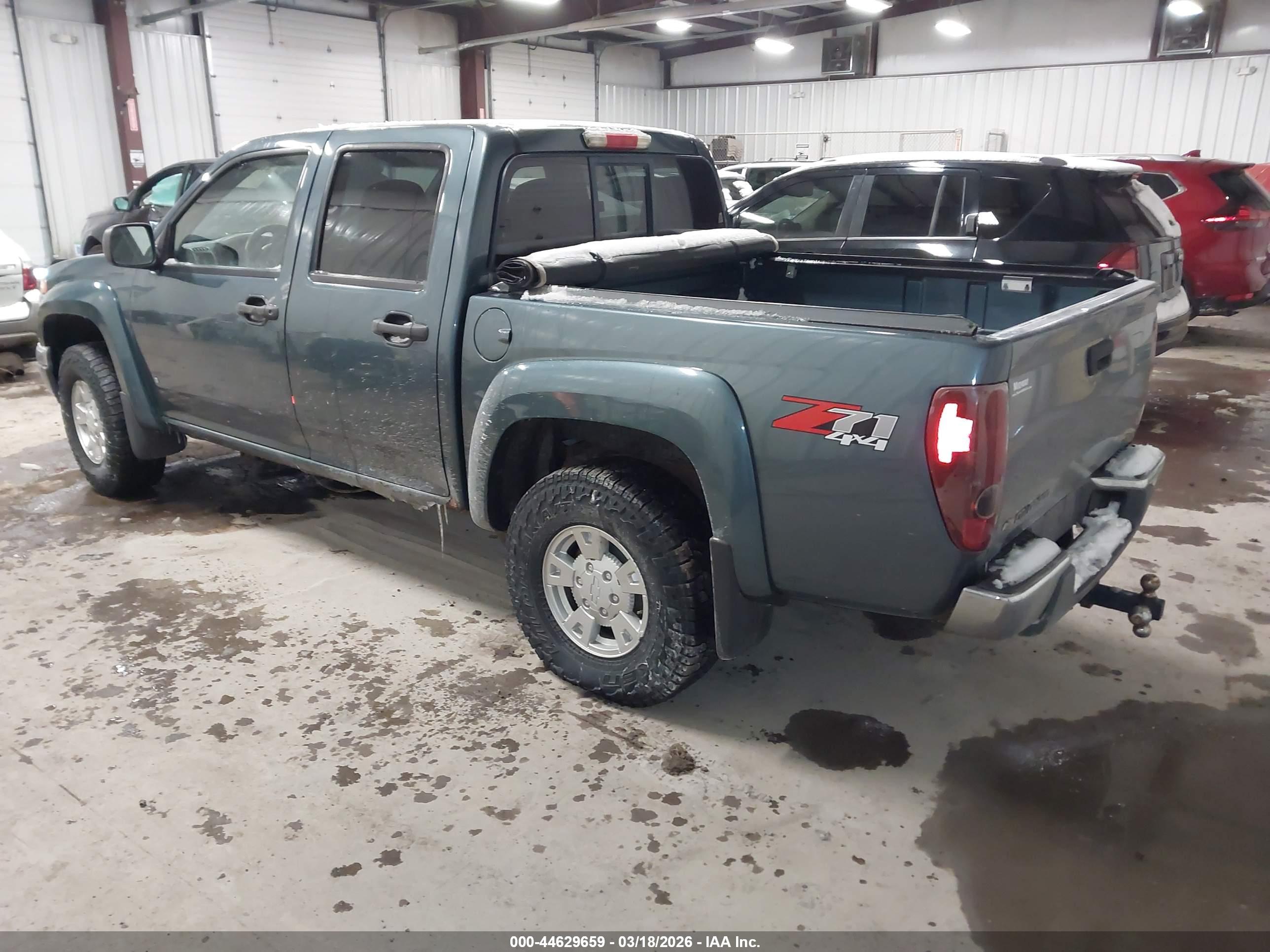 CHEVROLET COLORADO image 3