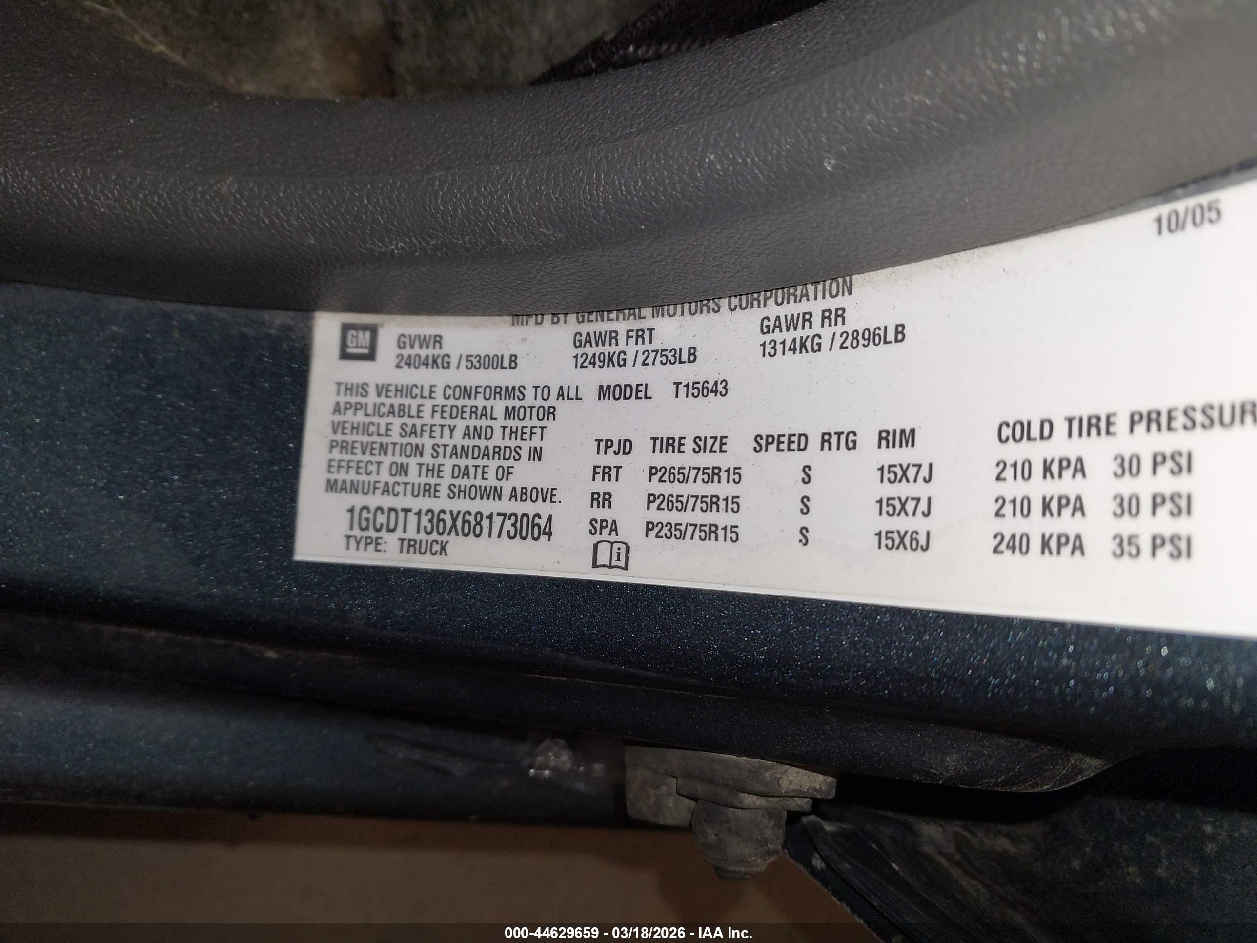 CHEVROLET COLORADO image 9