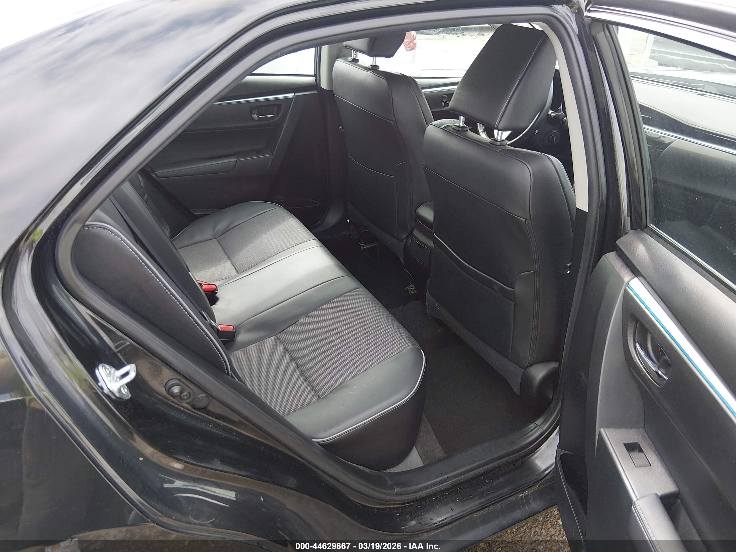 TOYOTA COROLLA image 8