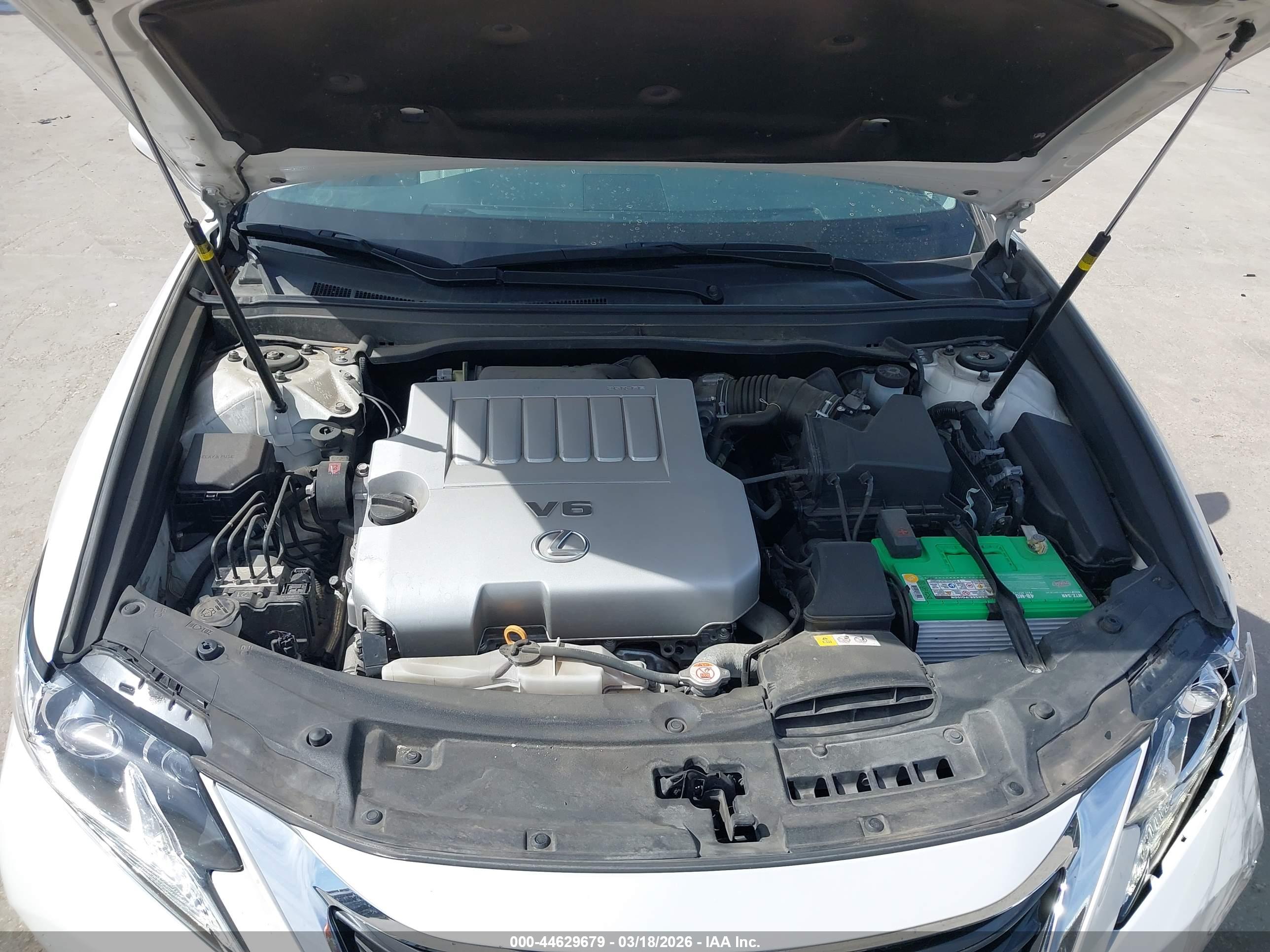 LEXUS ES image 10