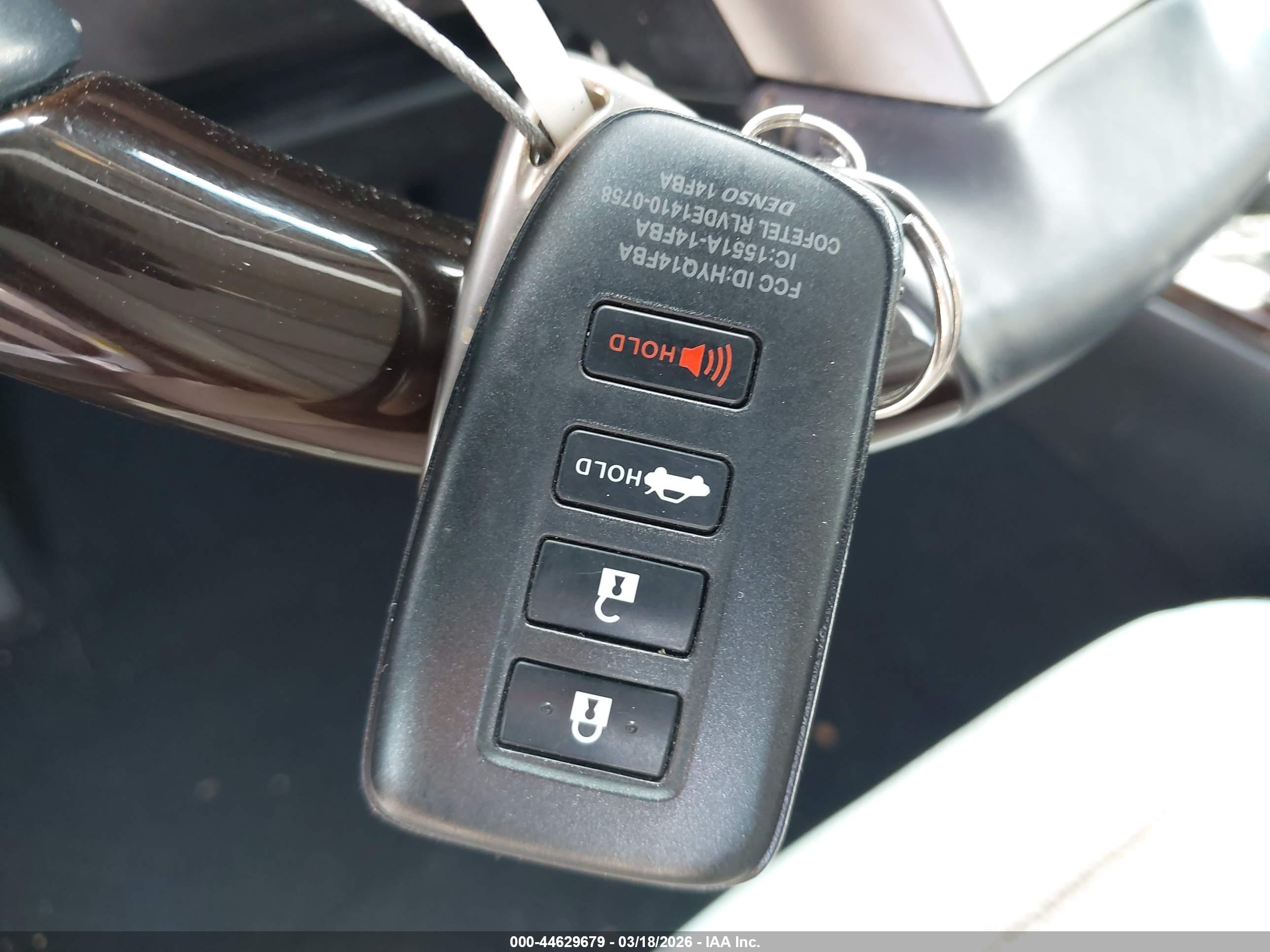 LEXUS ES image 11