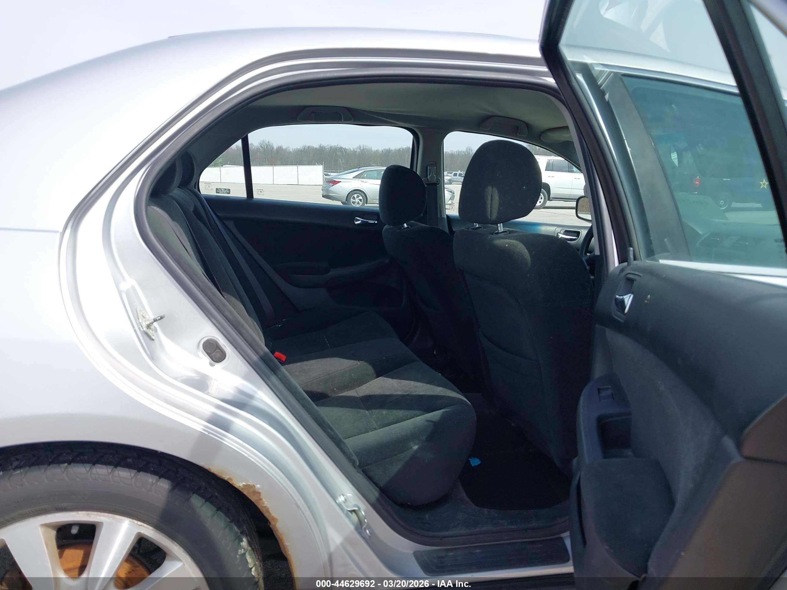 HONDA ACCORD image 8