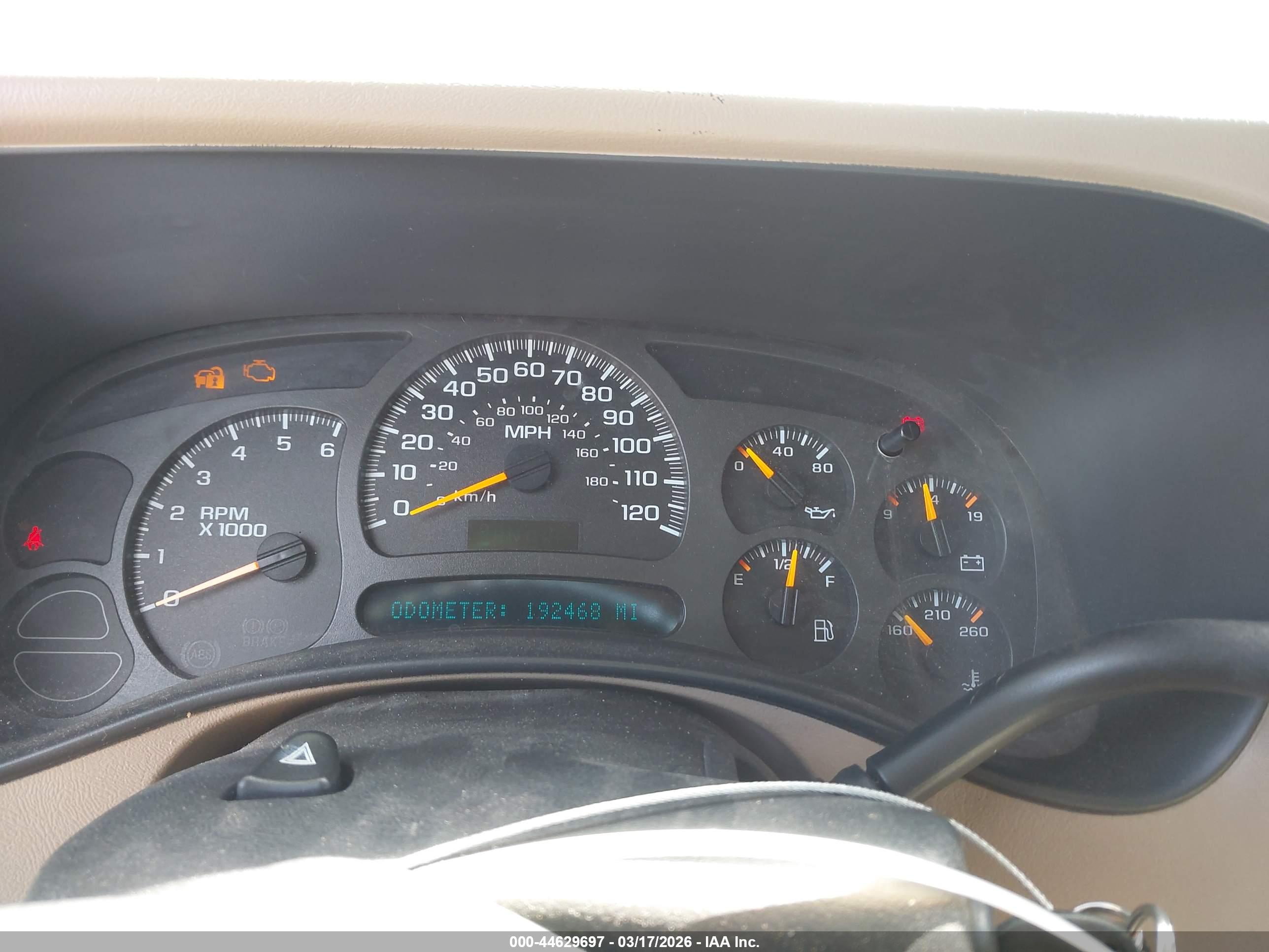 CHEVROLET TAHOE image 7