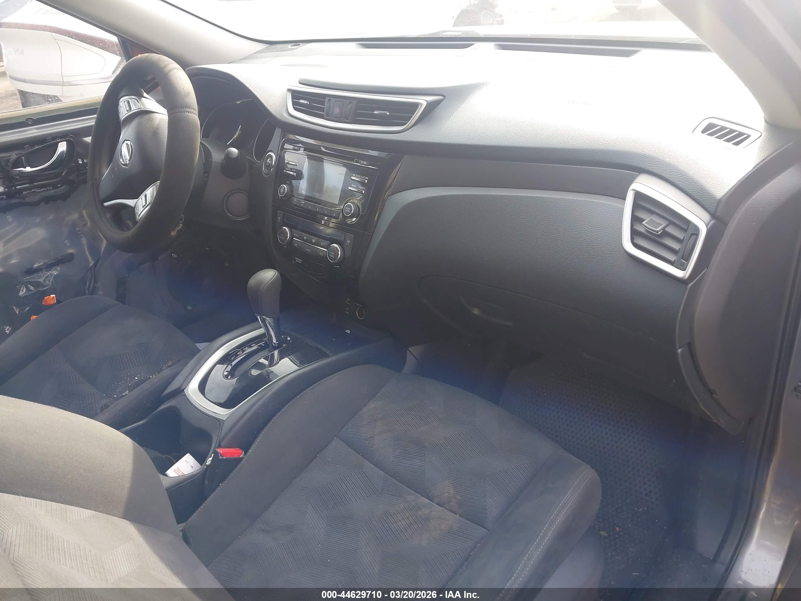 NISSAN ROGUE image 5