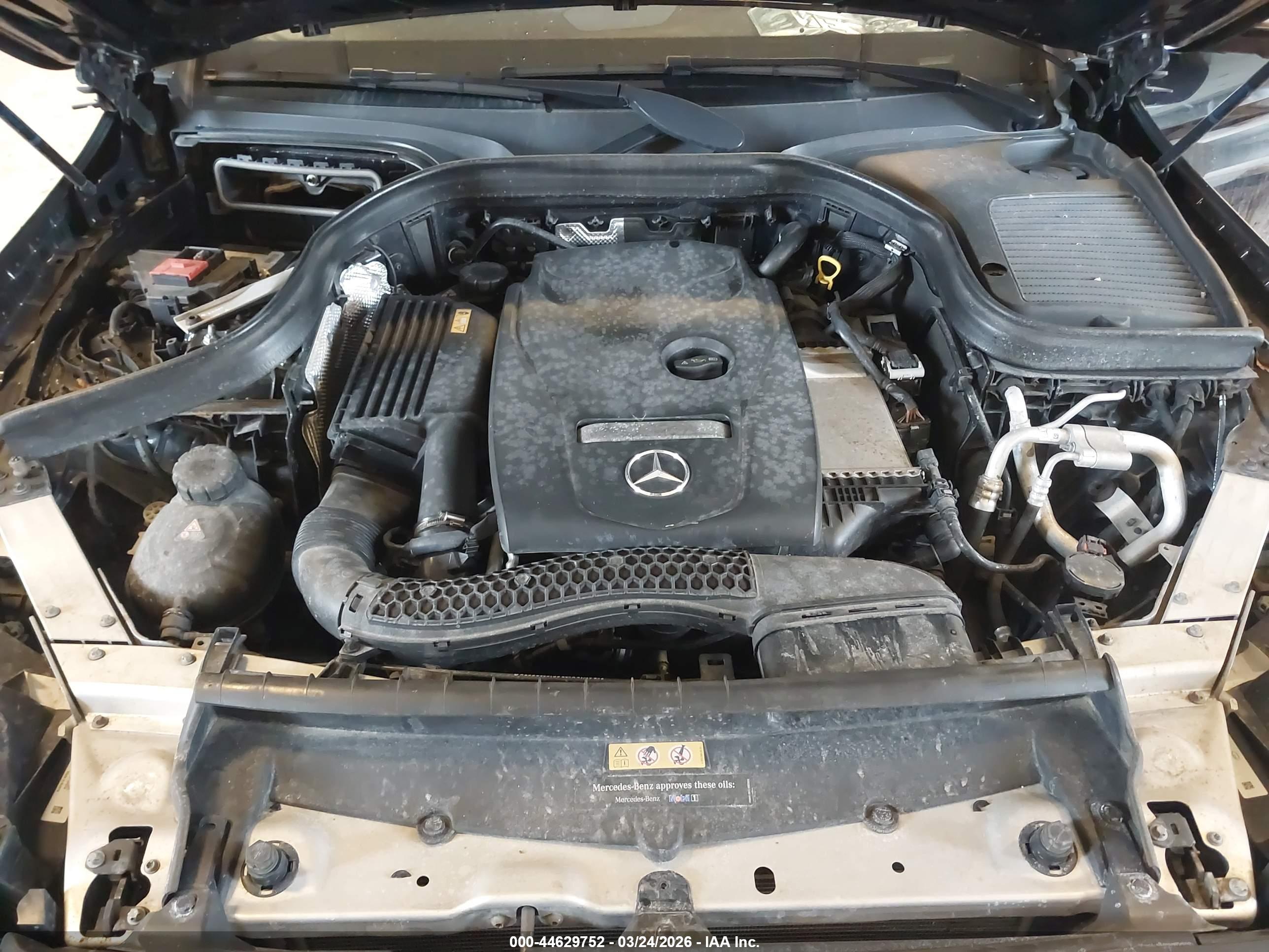 MERCEDES-BENZ GLC image 10