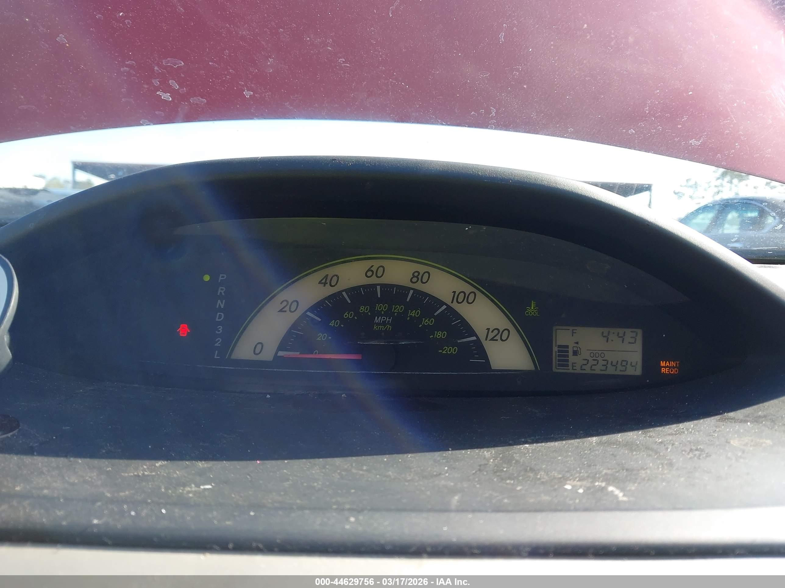 TOYOTA YARIS image 7