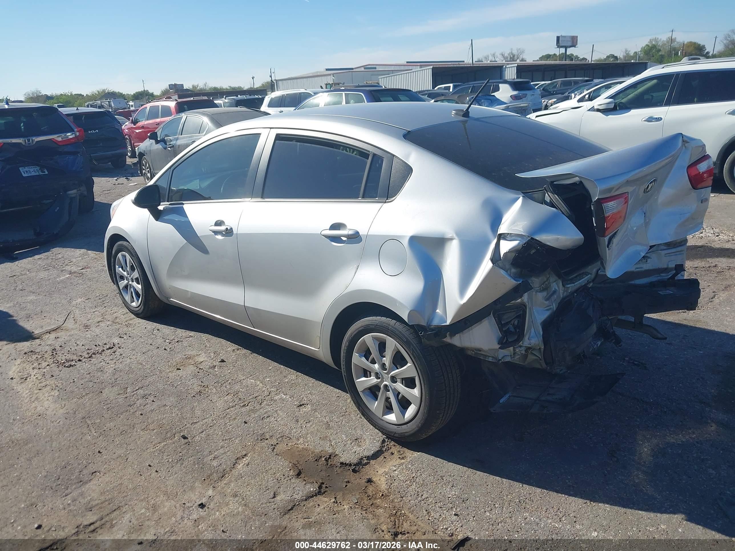 KIA RIO image 3