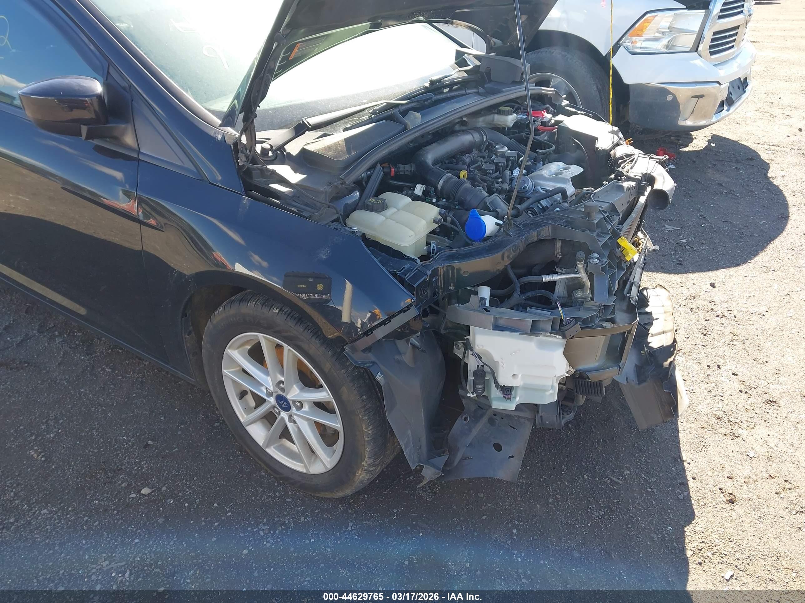 FORD FOCUS image 6
