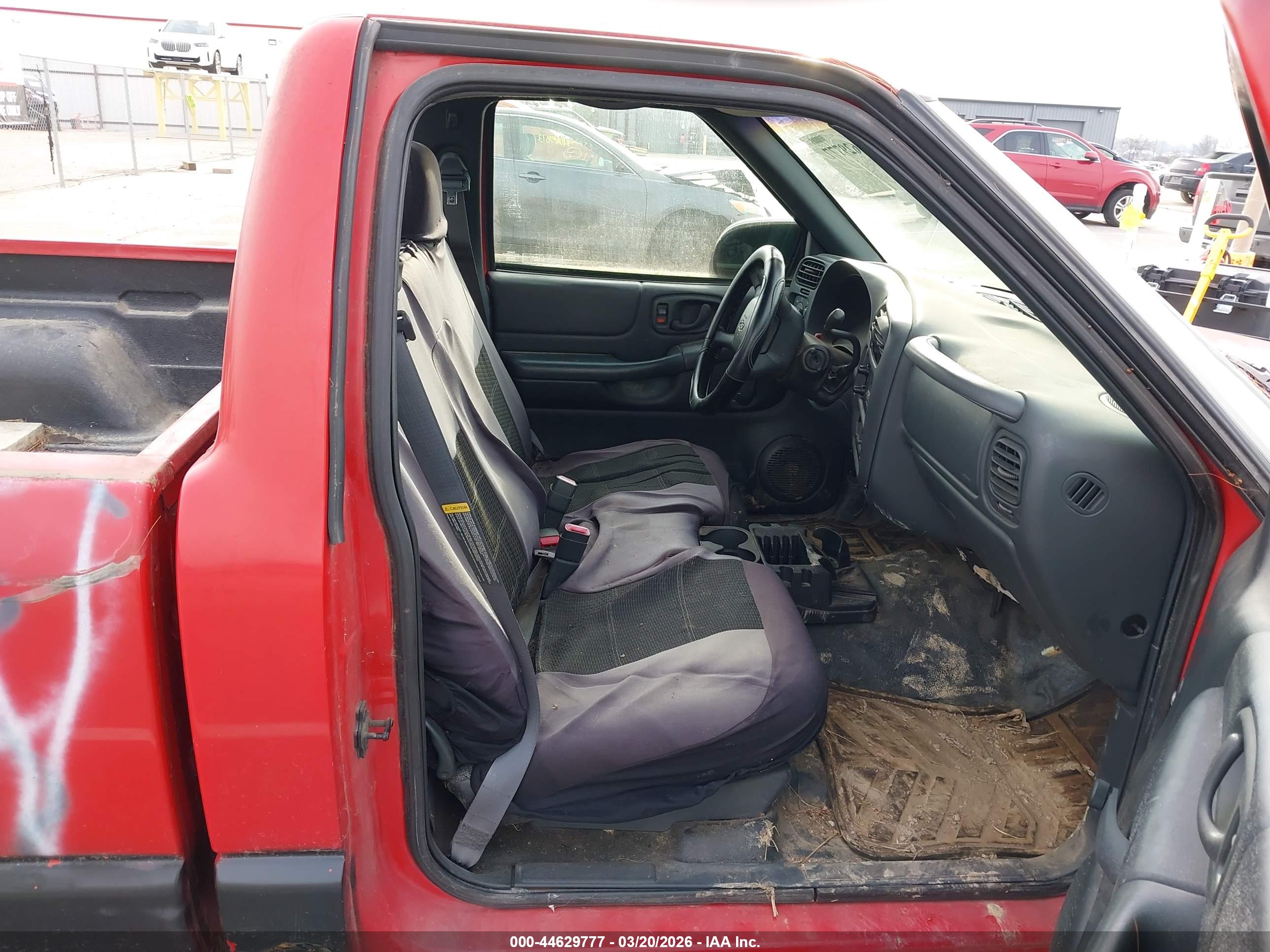 CHEVROLET S-10 image 5