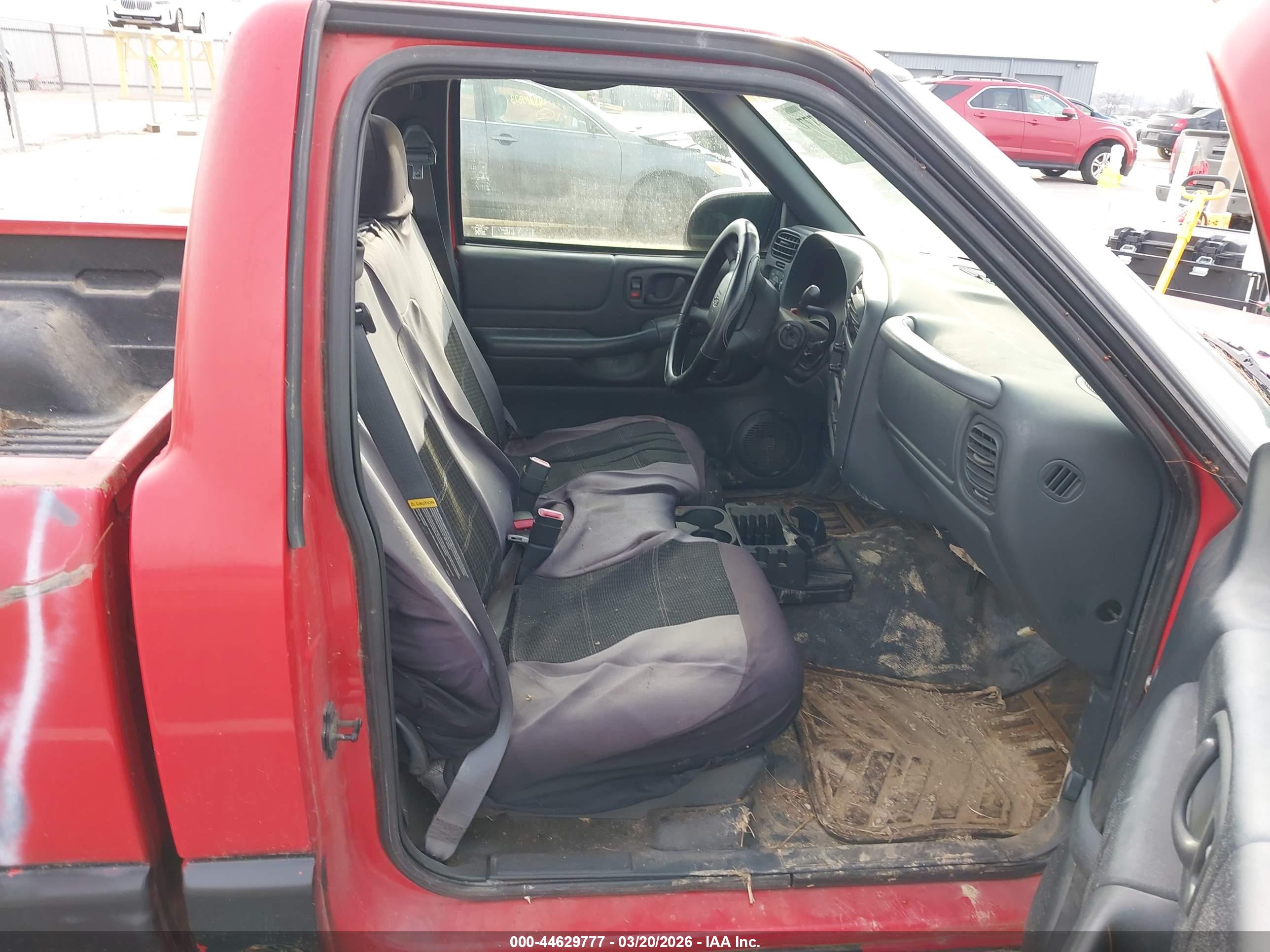 CHEVROLET S-10 image 8