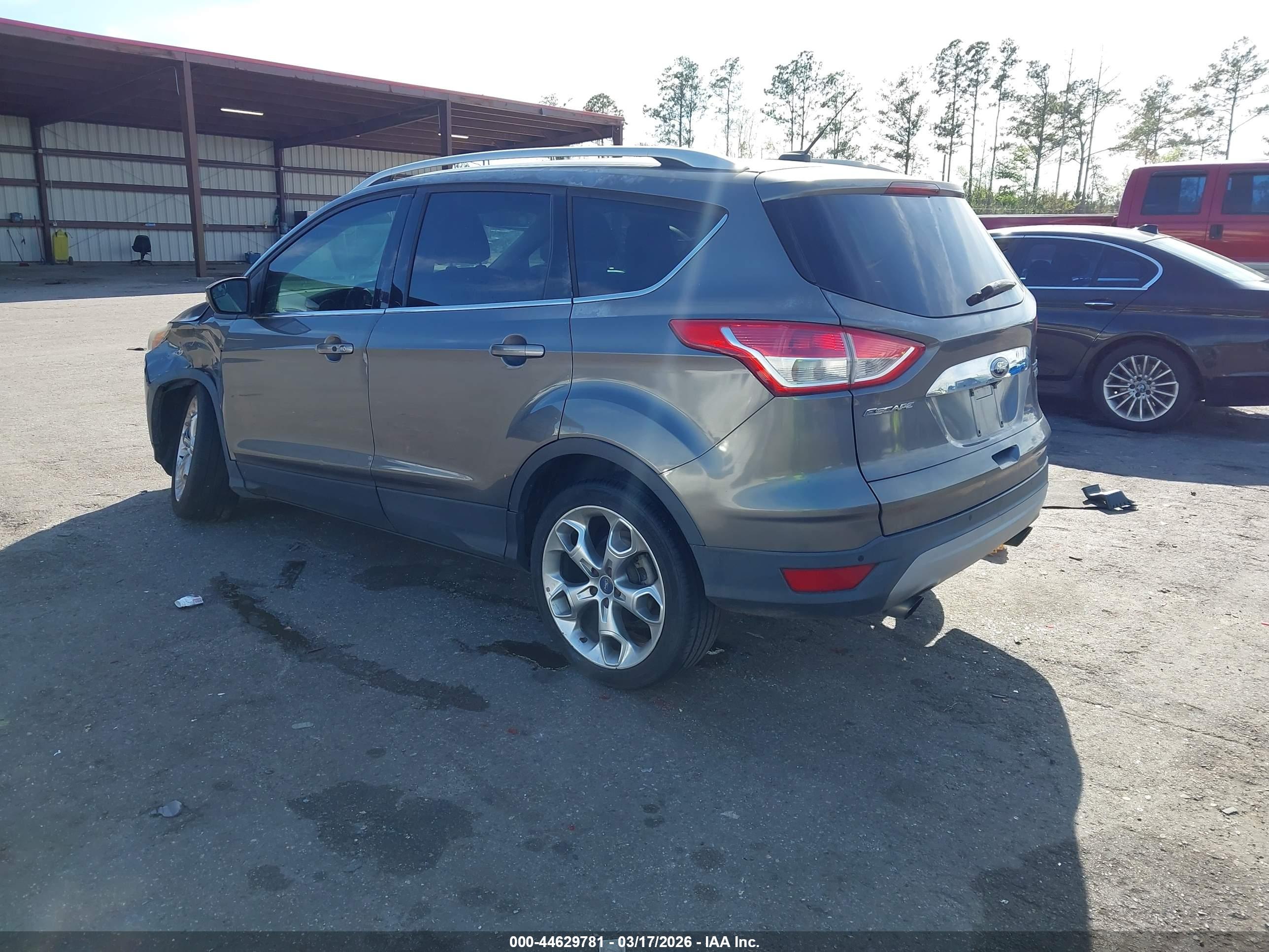 FORD ESCAPE image 3