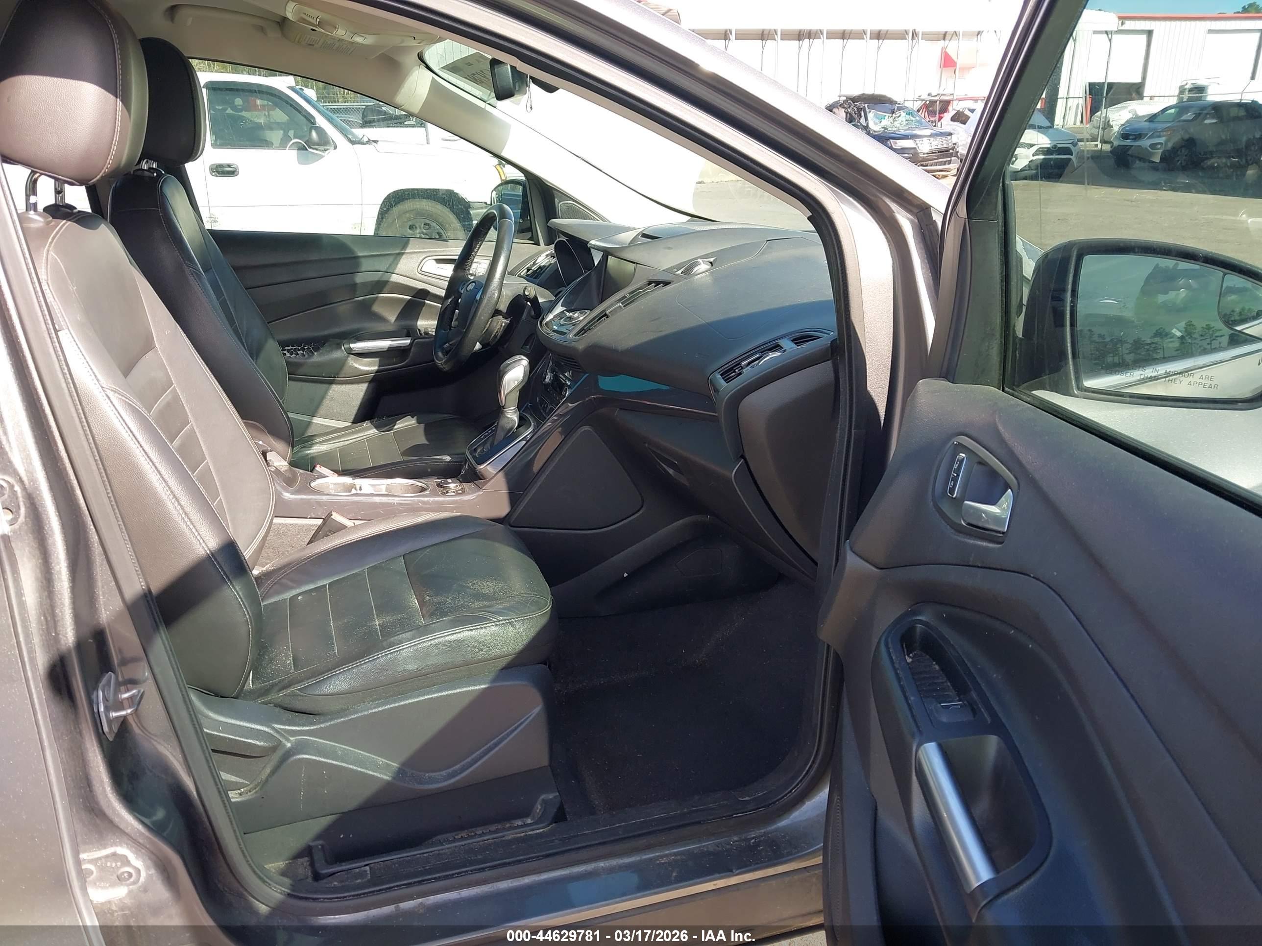 FORD ESCAPE image 5
