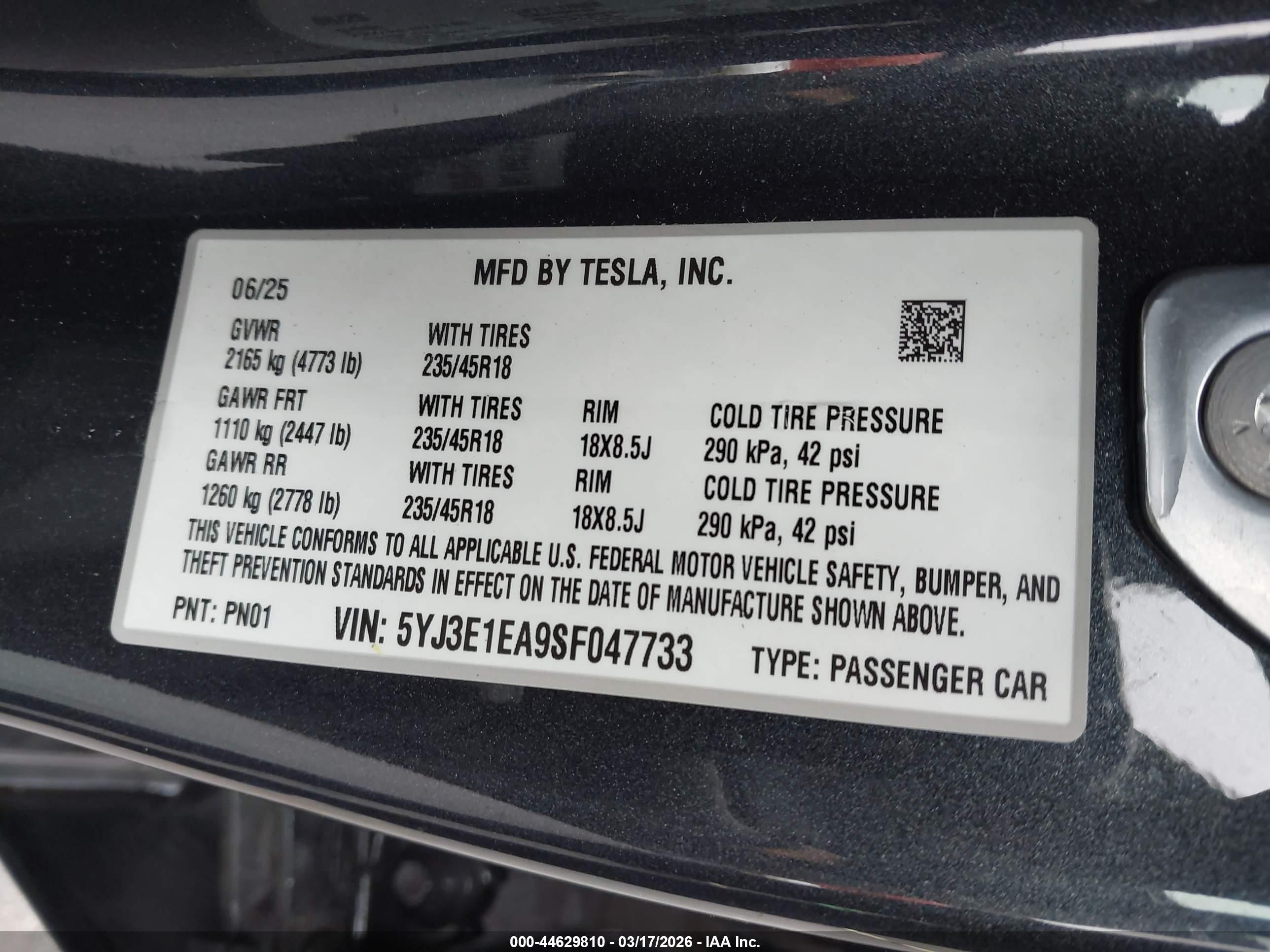 TESLA MODEL image 9