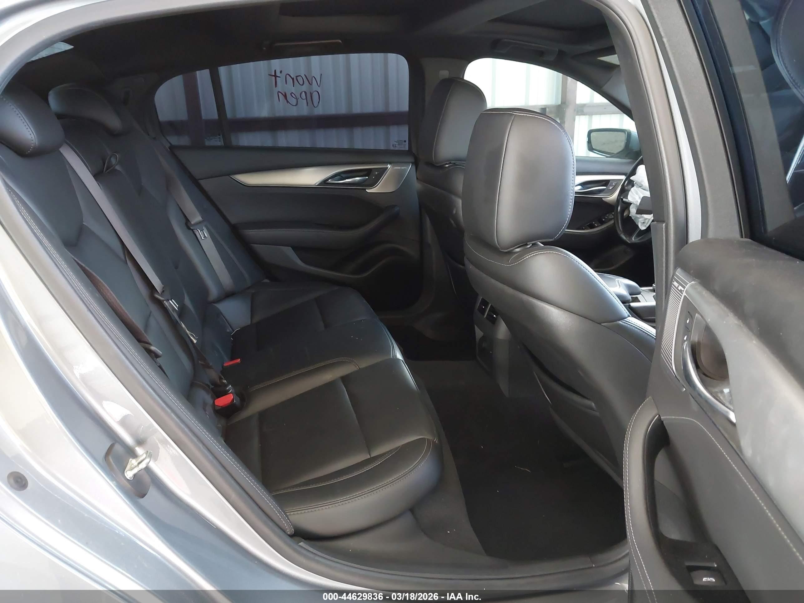 CADILLAC CT5 image 8