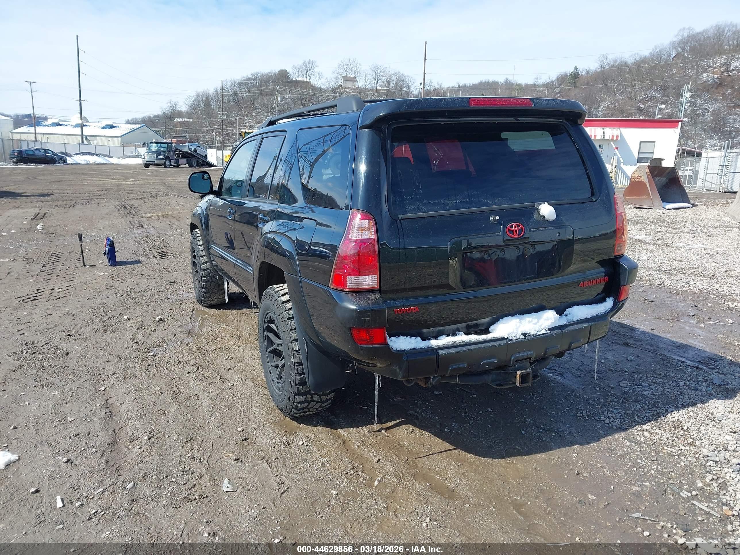 TOYOTA 4RUNNER image 3