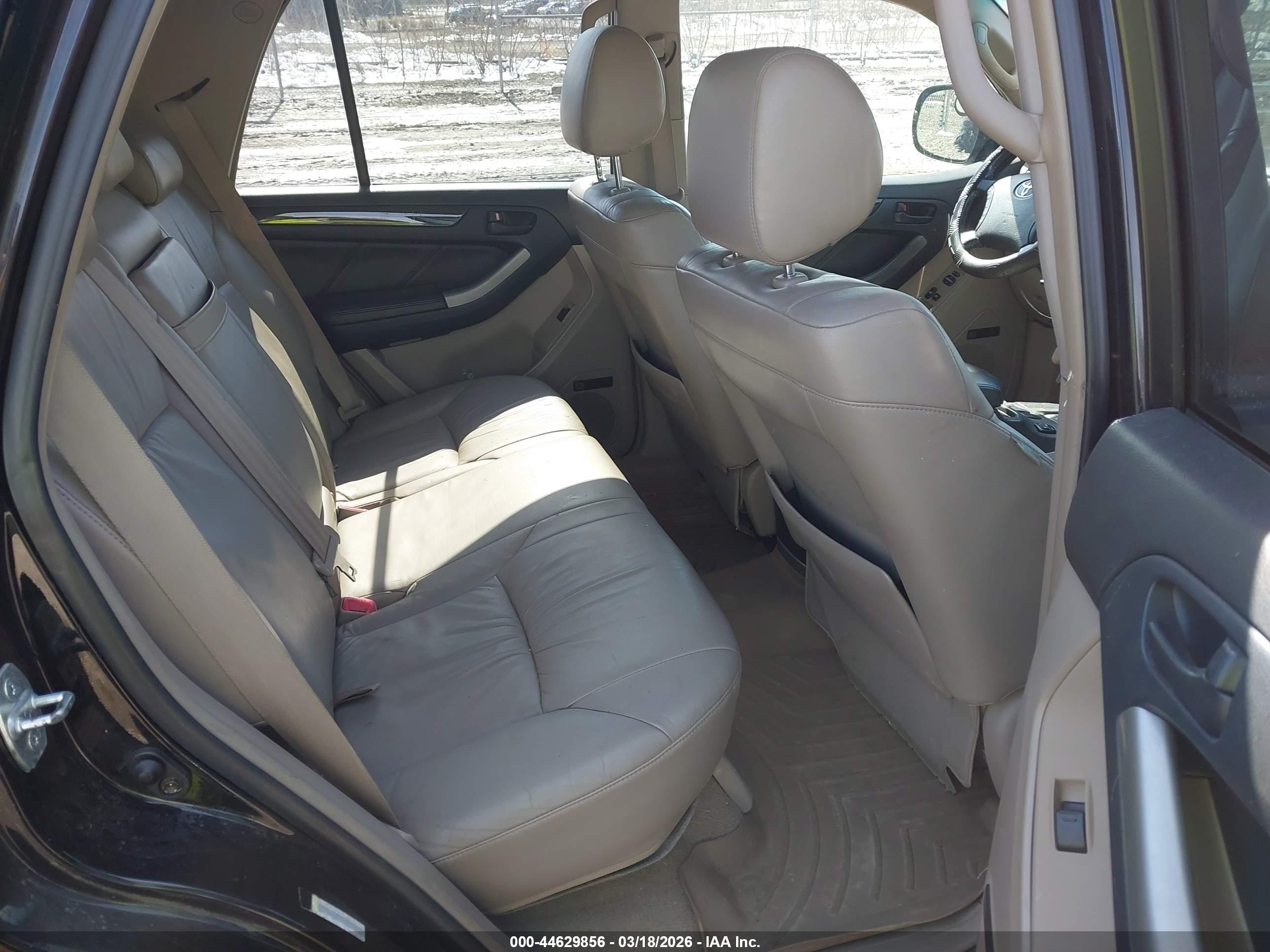 TOYOTA 4RUNNER image 8