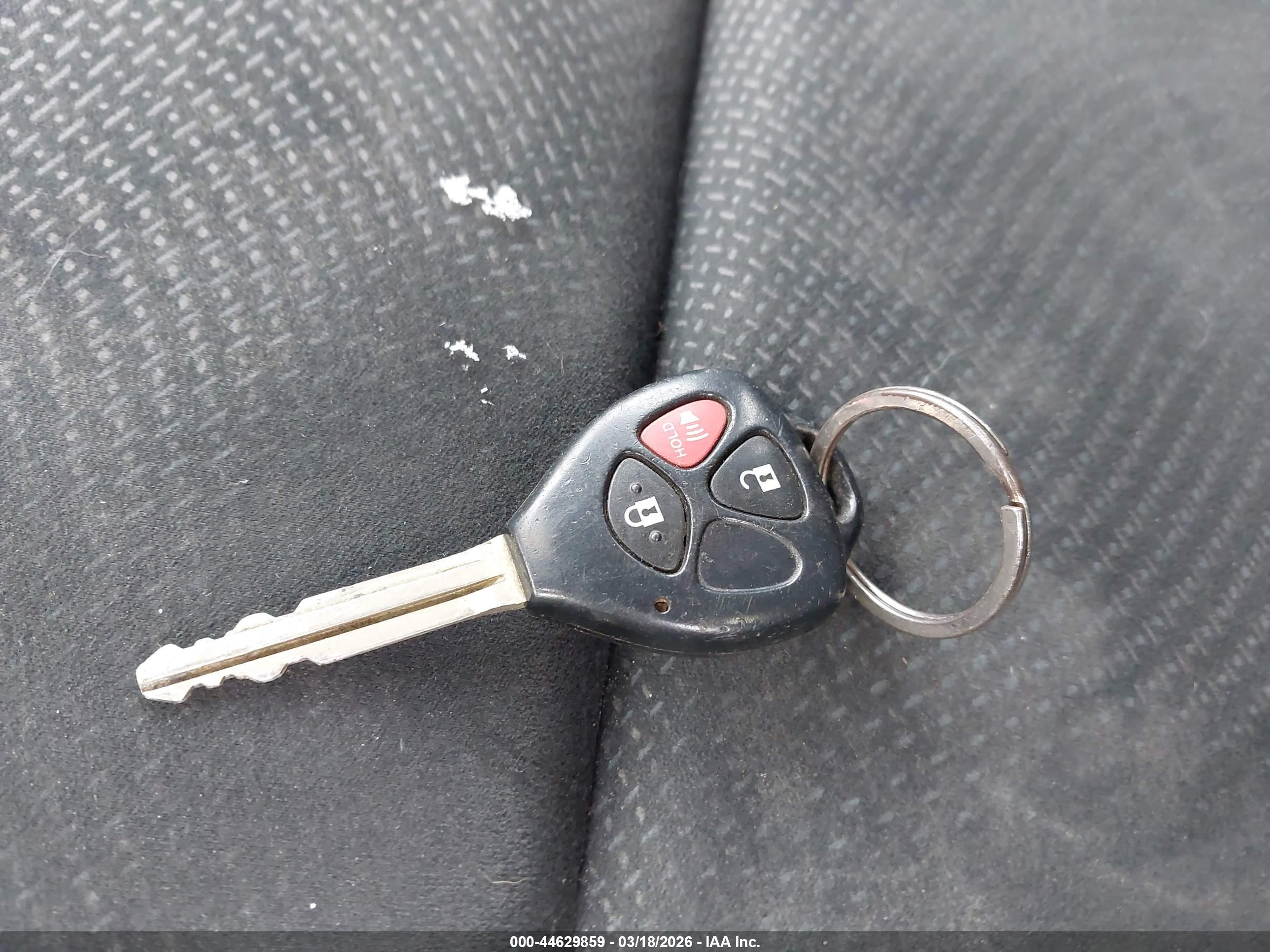 TOYOTA YARIS image 11