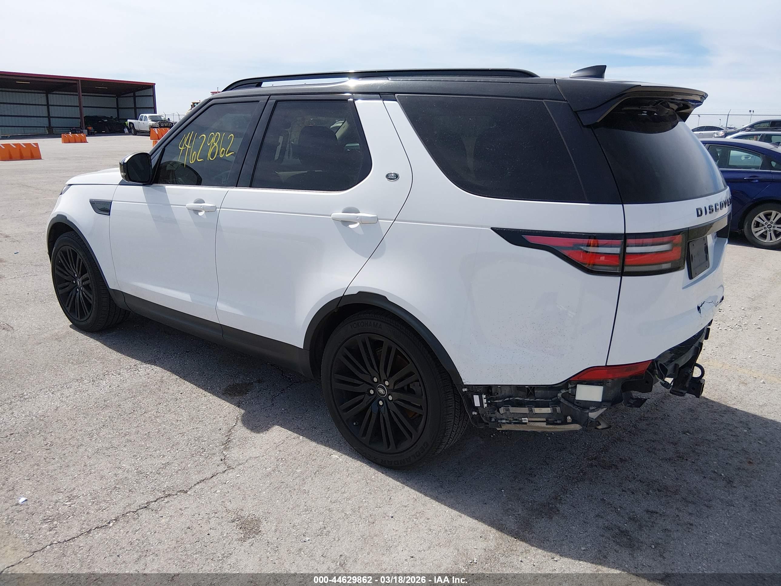 LAND ROVER image 3