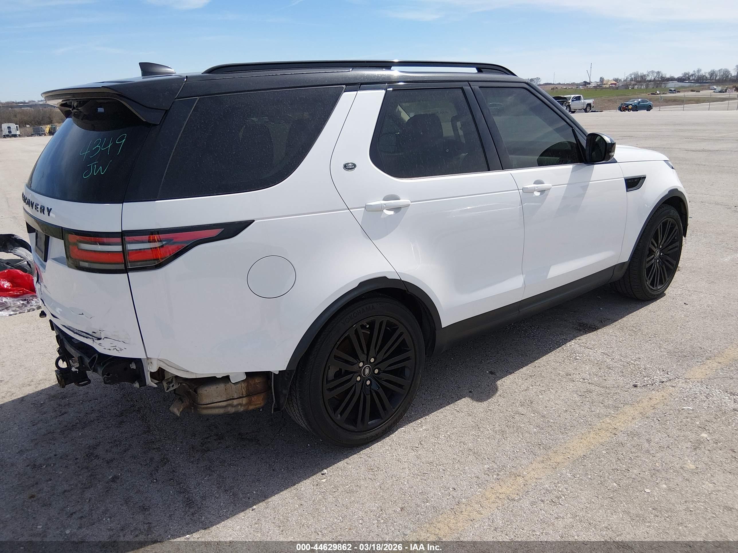 LAND ROVER image 4
