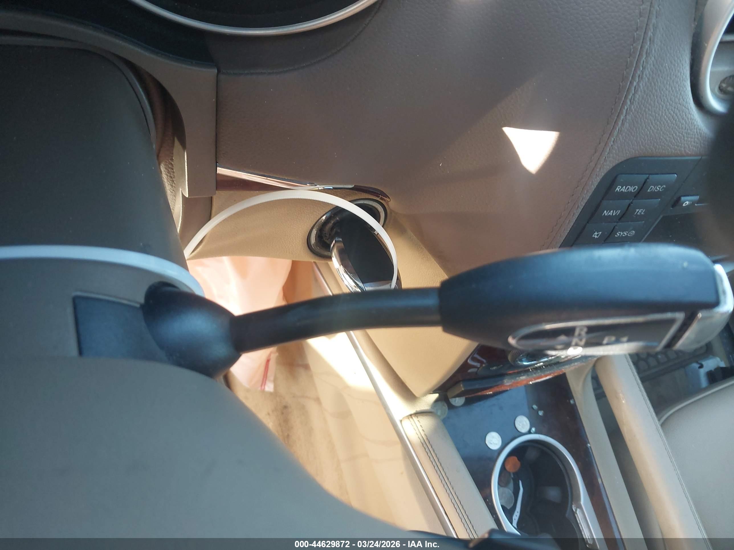 MERCEDES-BENZ GL image 11