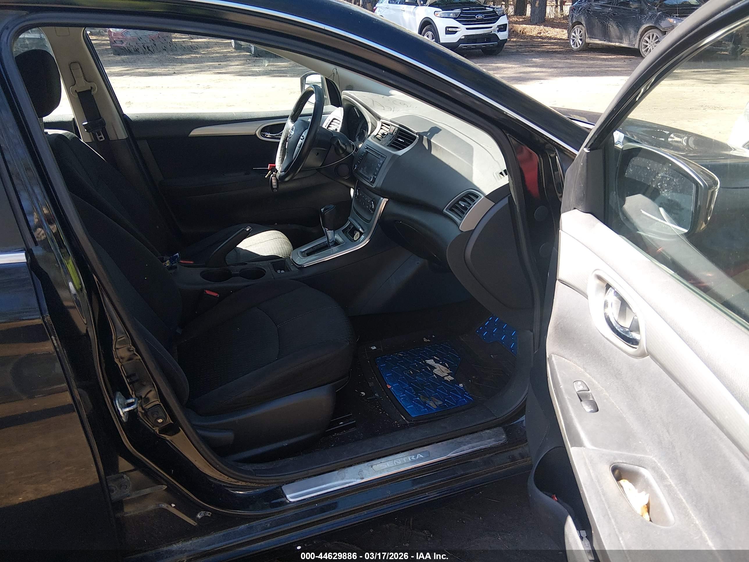 NISSAN SENTRA image 5