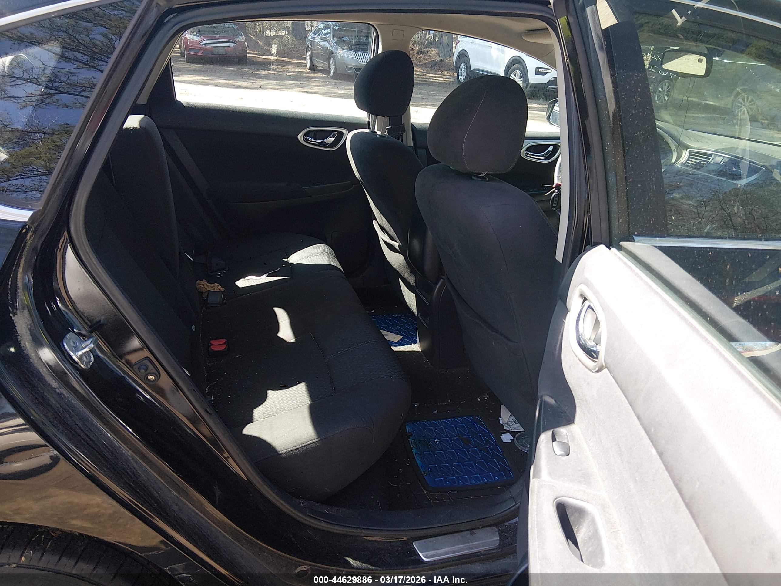 NISSAN SENTRA image 8