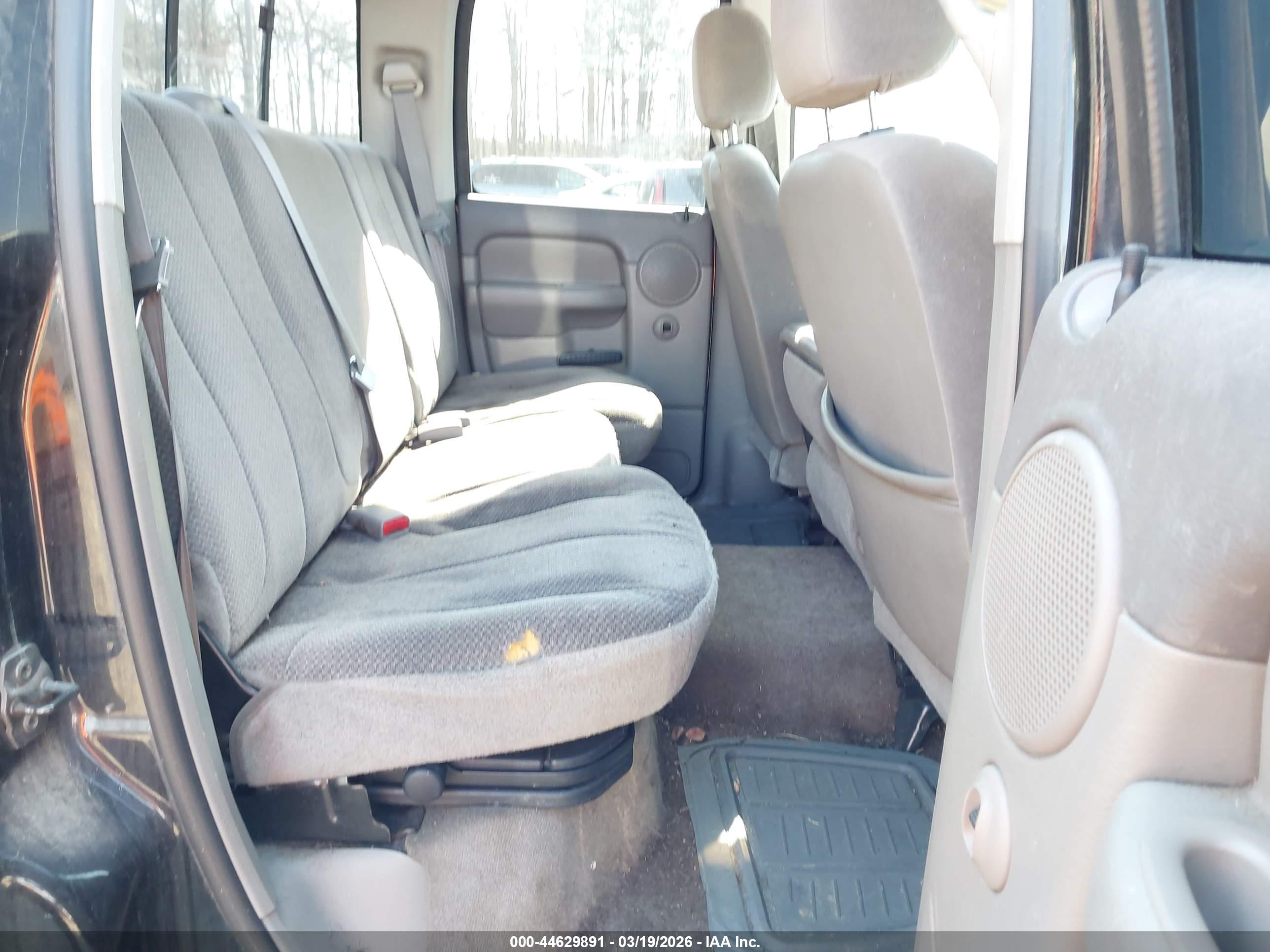 DODGE RAM image 8