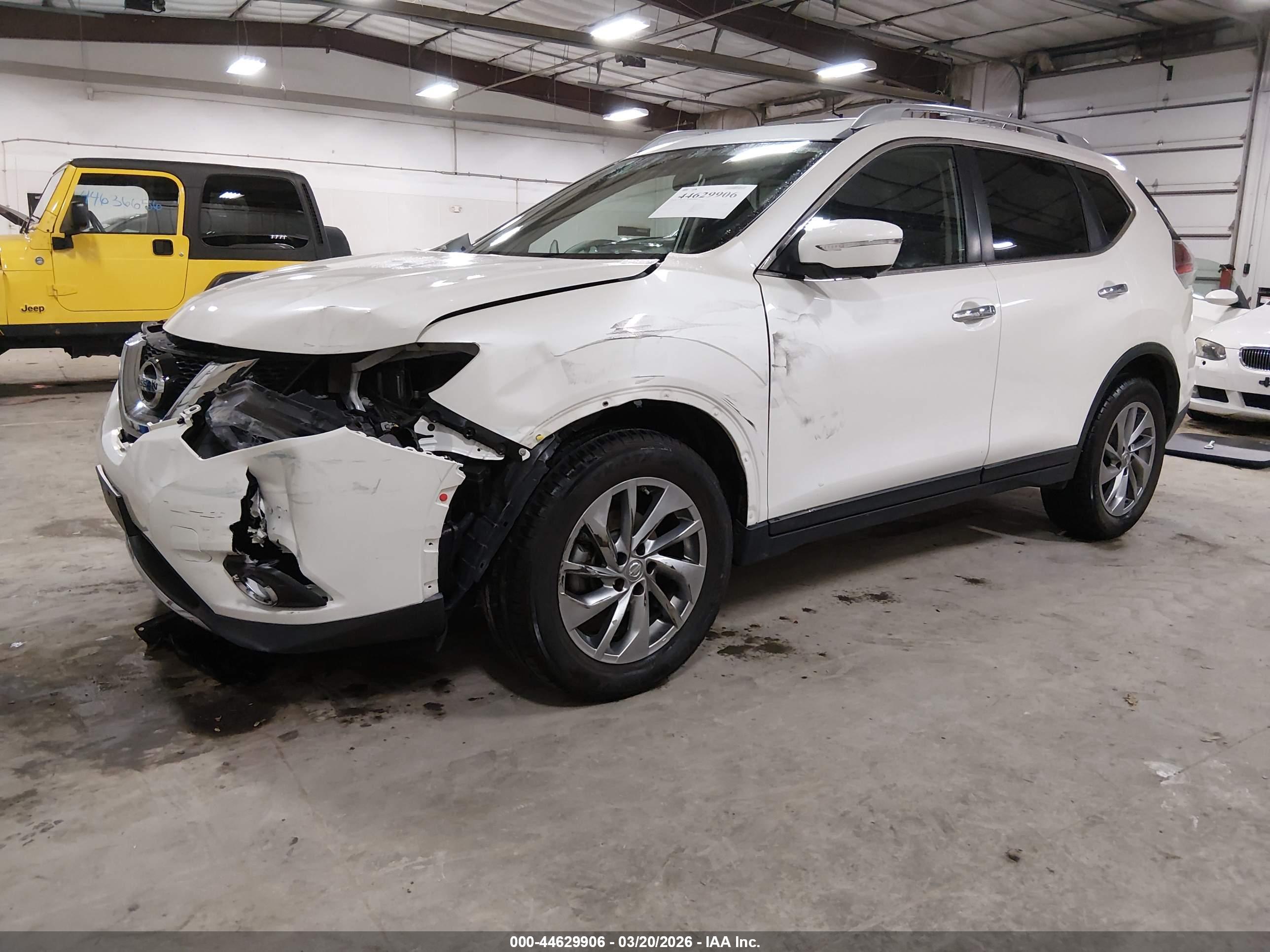 NISSAN ROGUE image 2