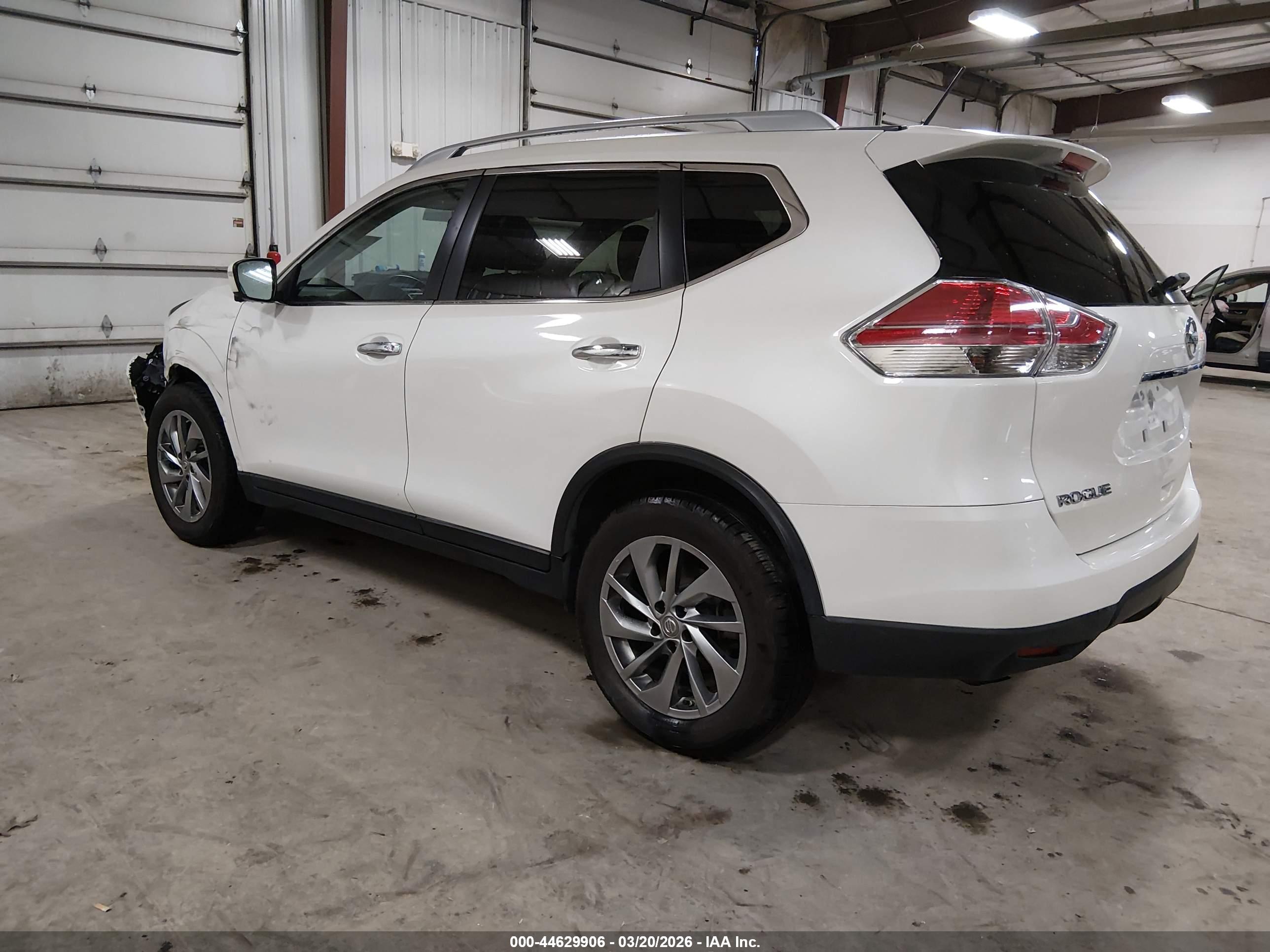 NISSAN ROGUE image 3