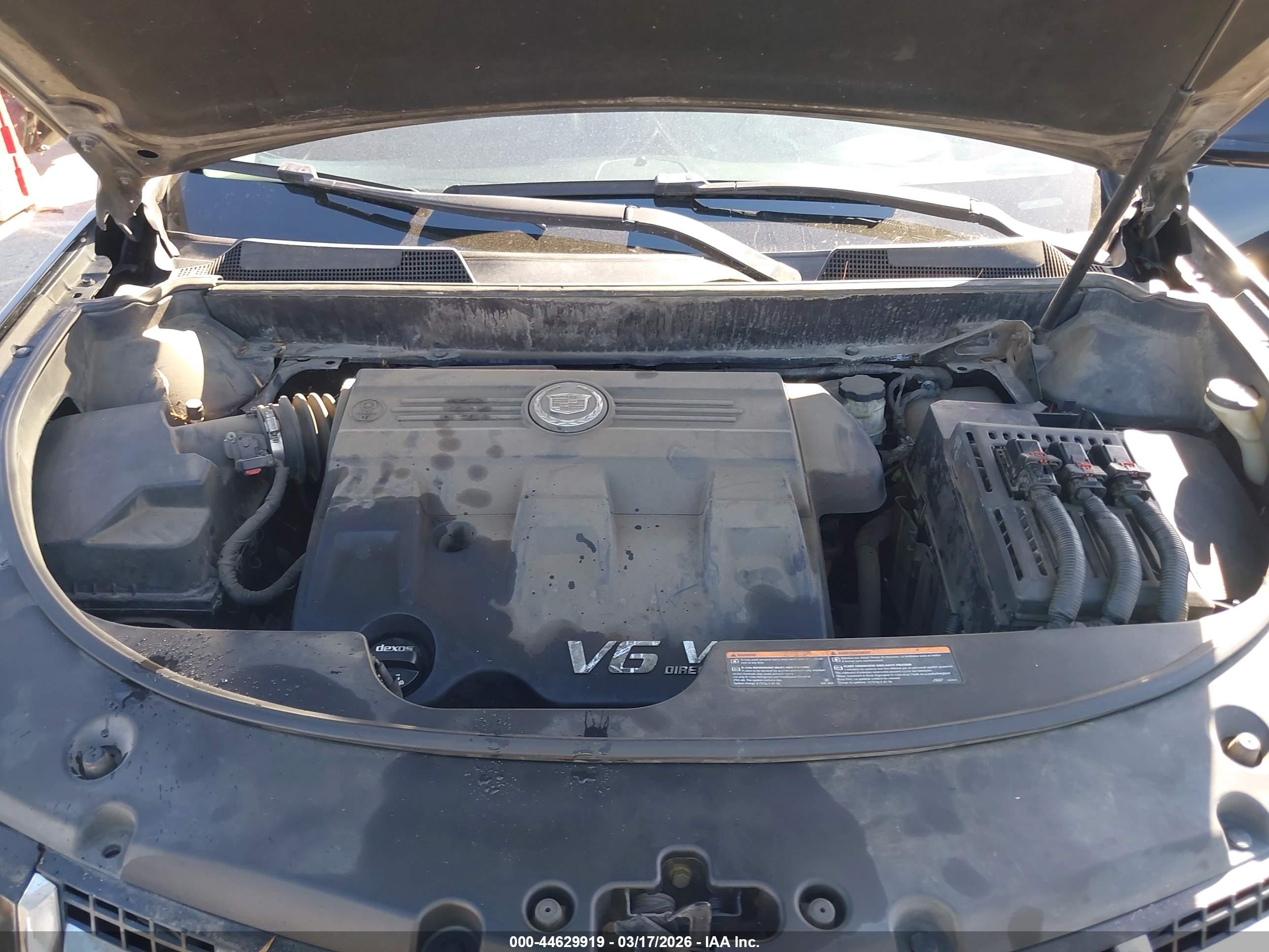 CADILLAC SRX image 10