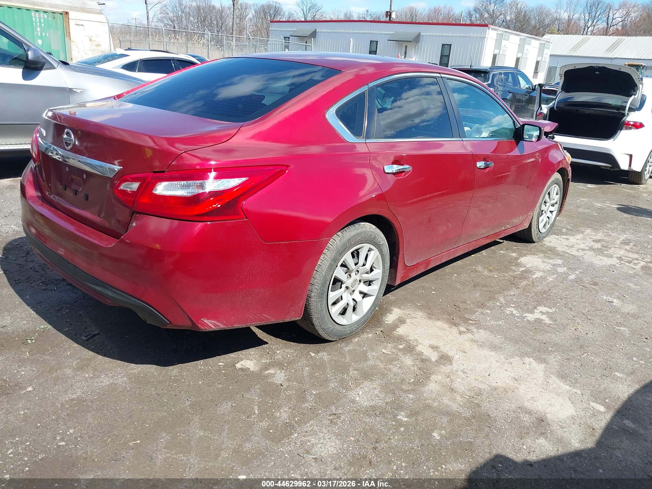 NISSAN ALTIMA image 4
