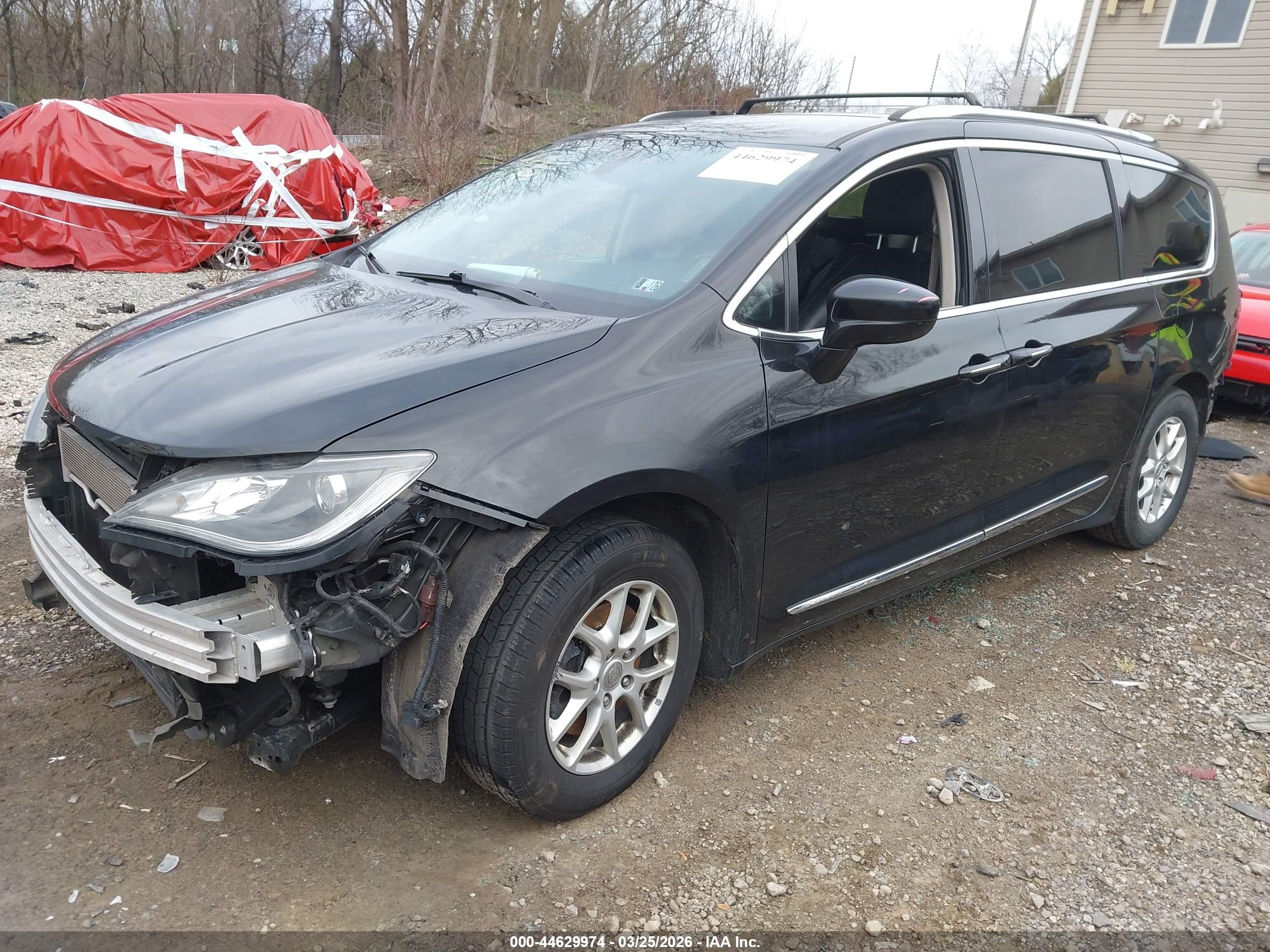 CHRYSLER PACIFICA image 2