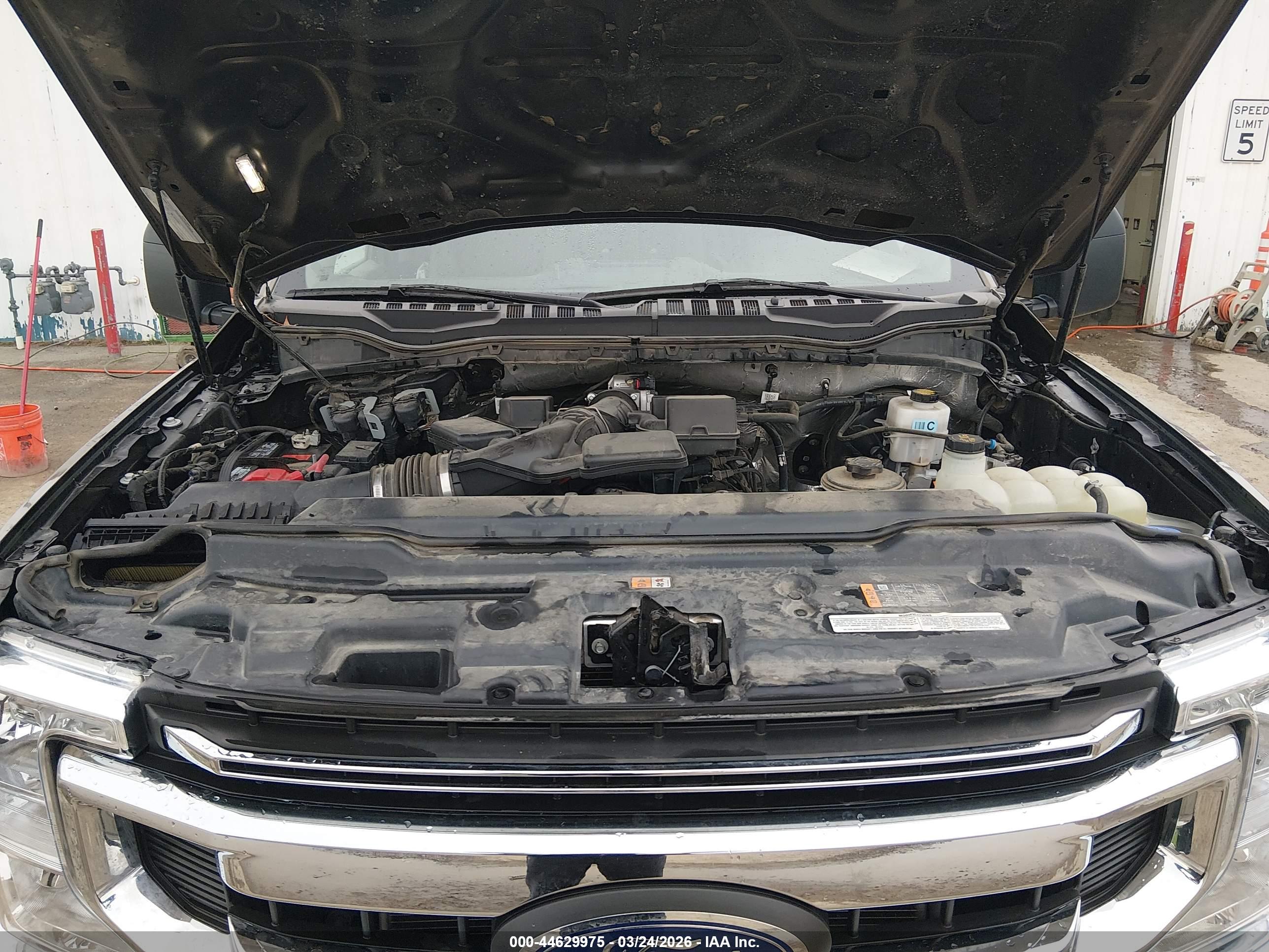 FORD F-250 image 10