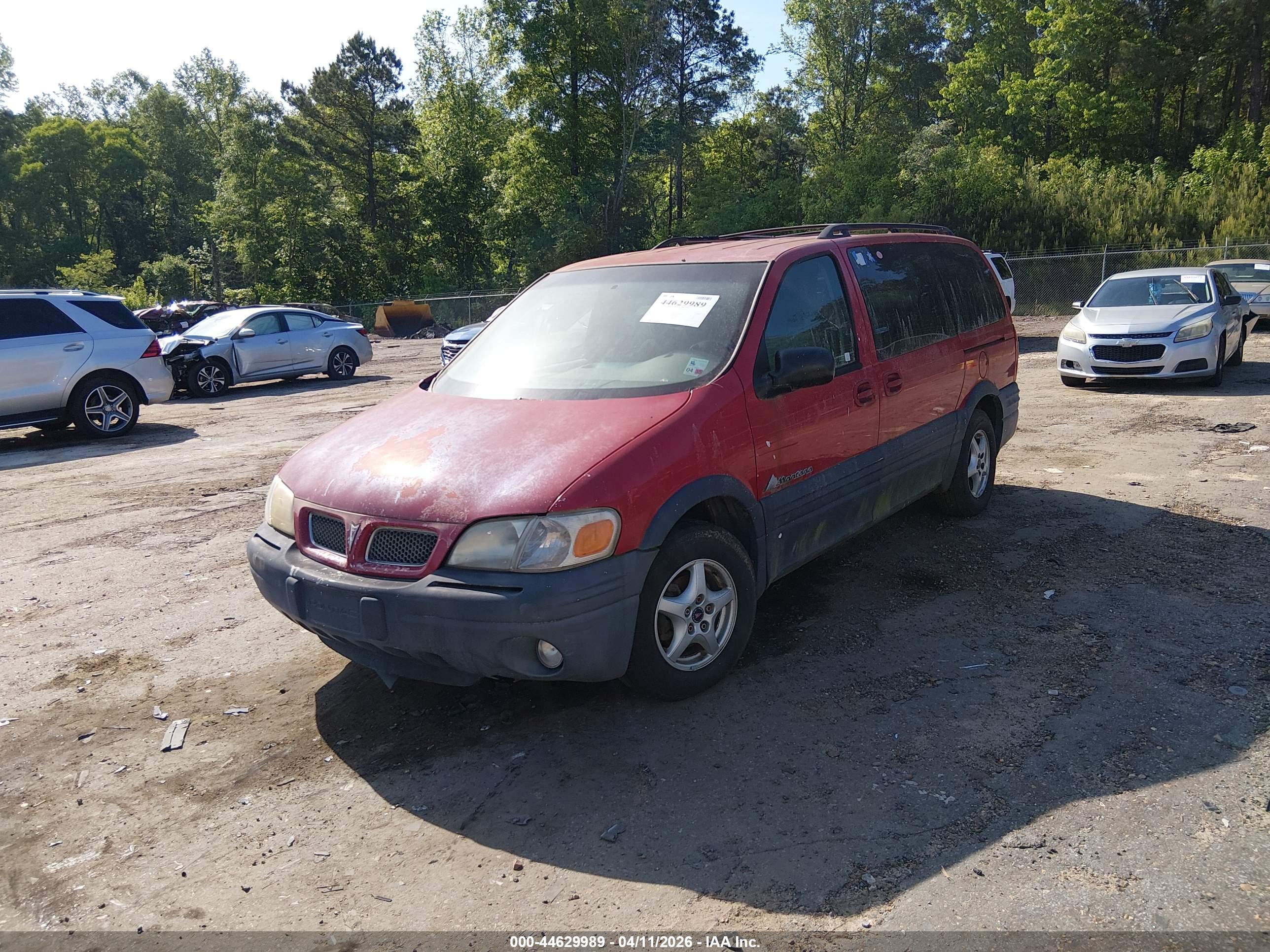 PONTIAC MONTANA image 2