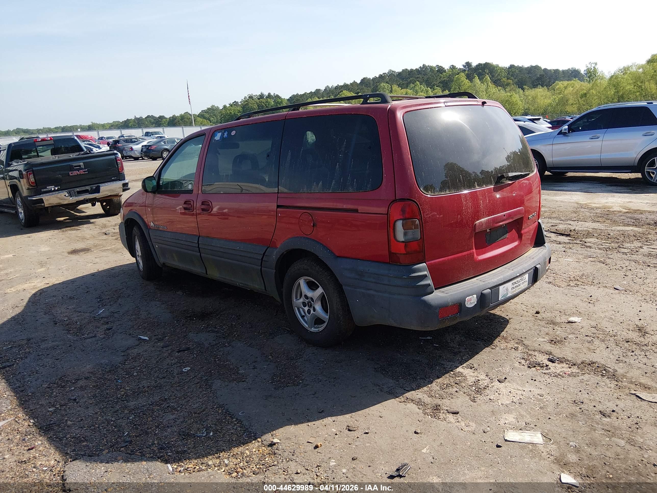PONTIAC MONTANA image 3