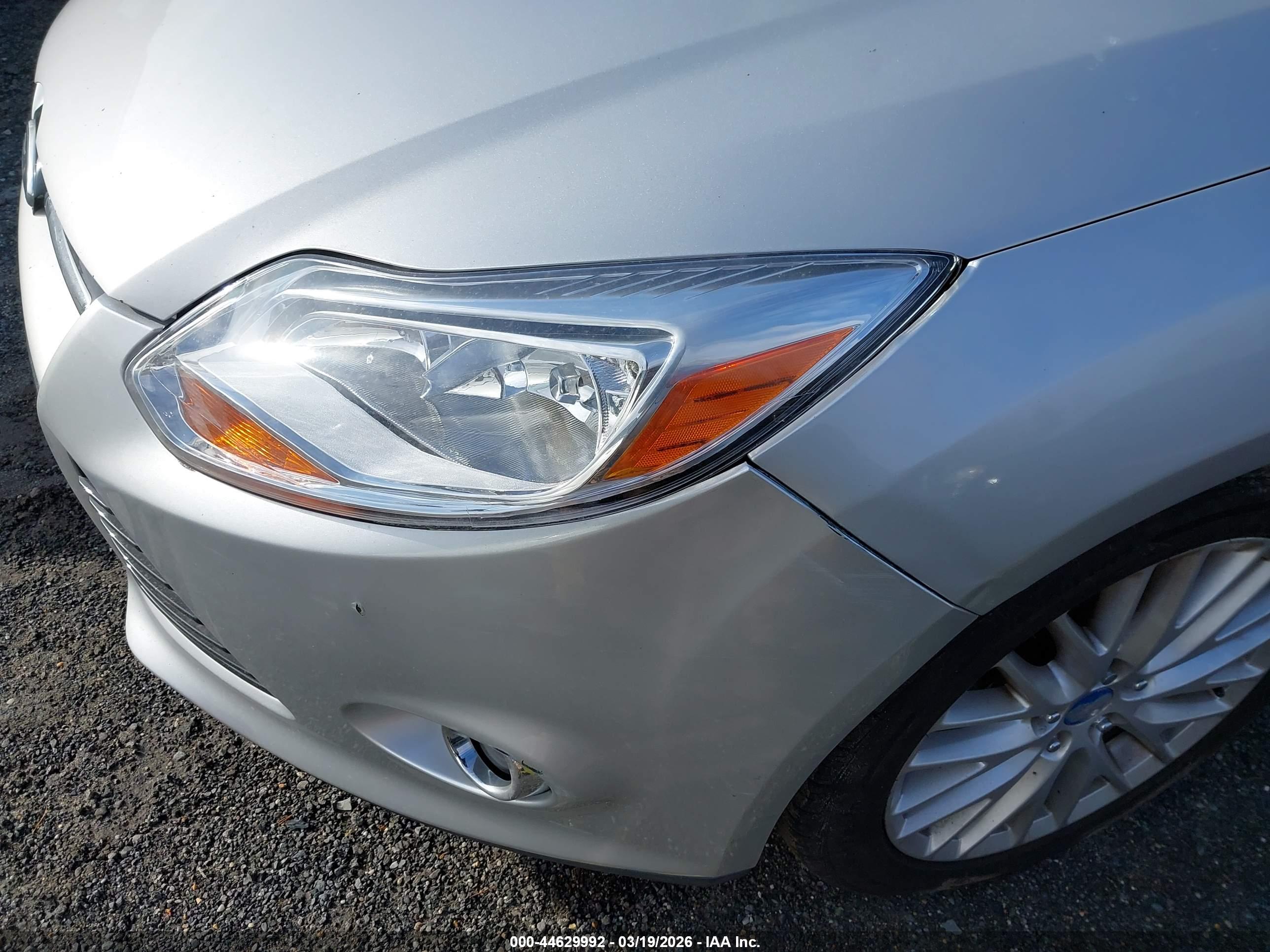 FORD FOCUS image 6